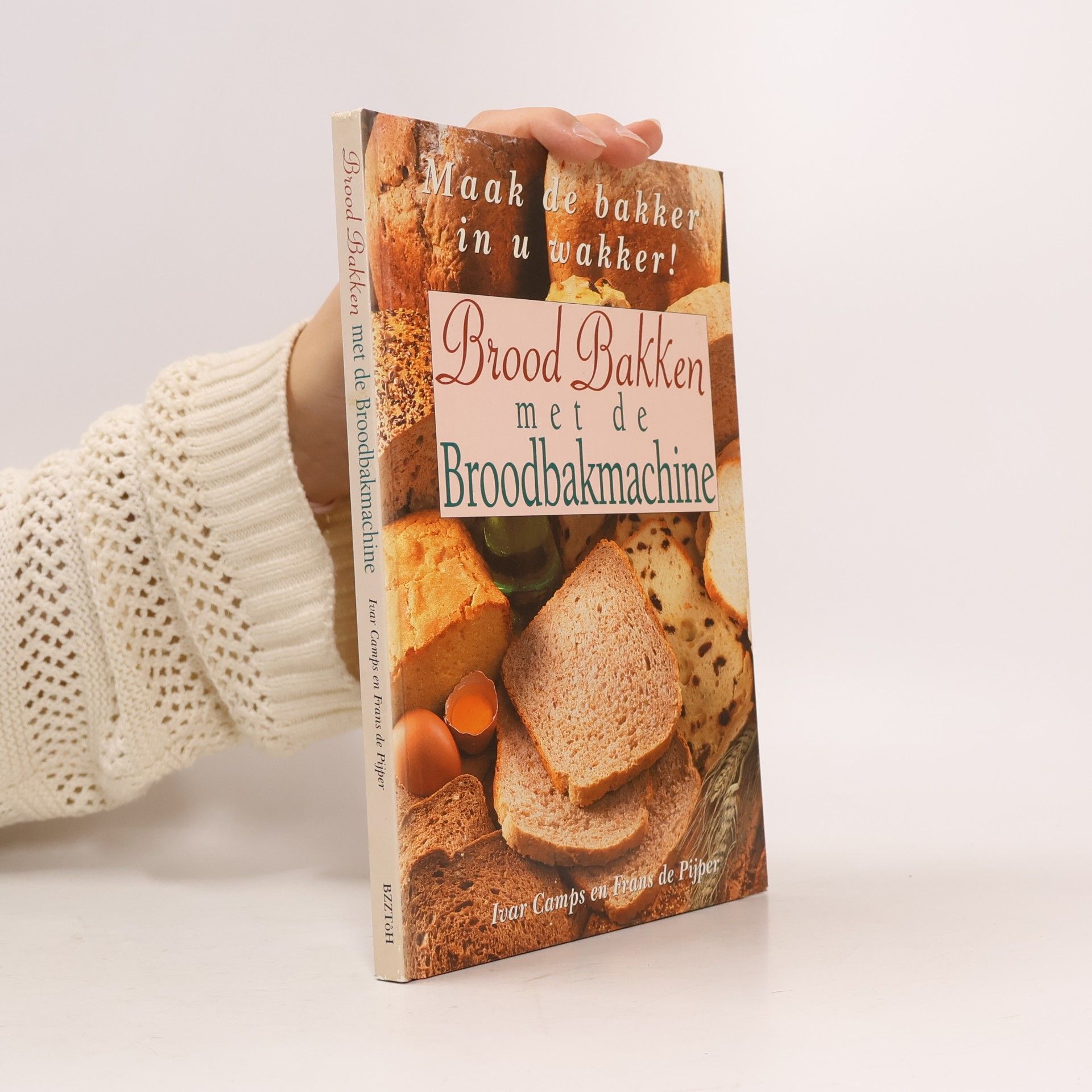 Ivar Camps Brood bakken met de broodbakmachine
