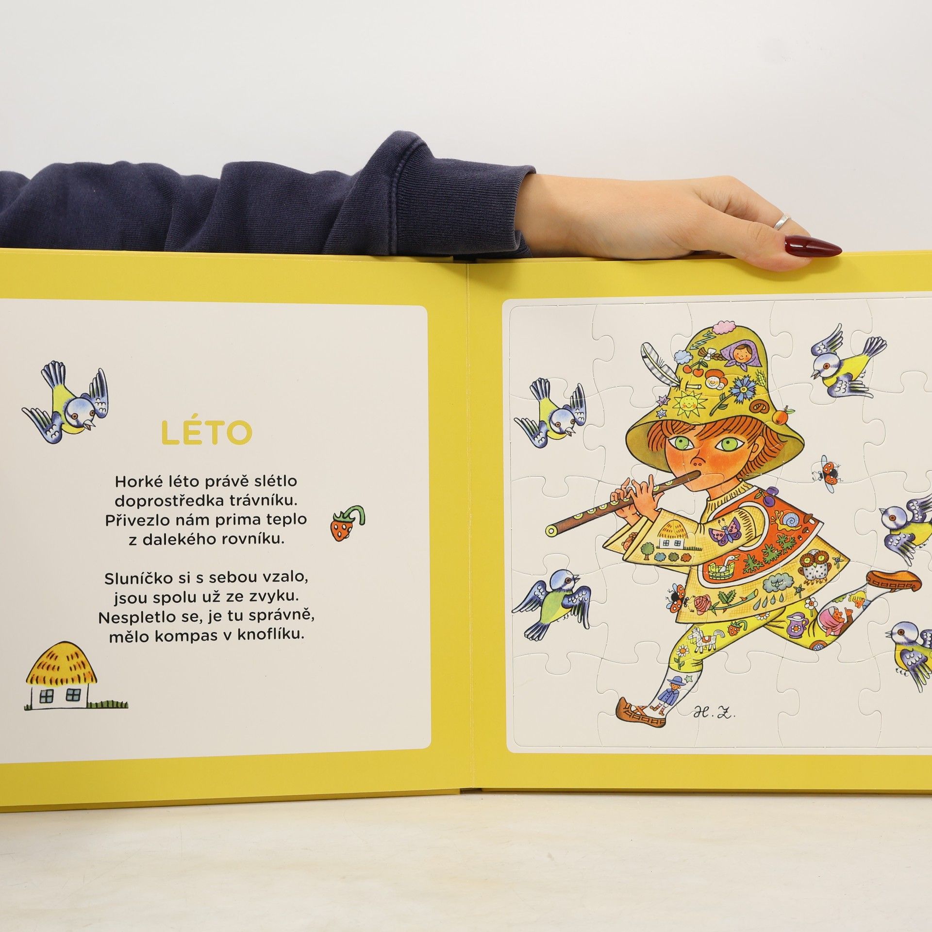 Helena Zmatlíková Od jara do zimy: puzzle, omalovánky, kvízy