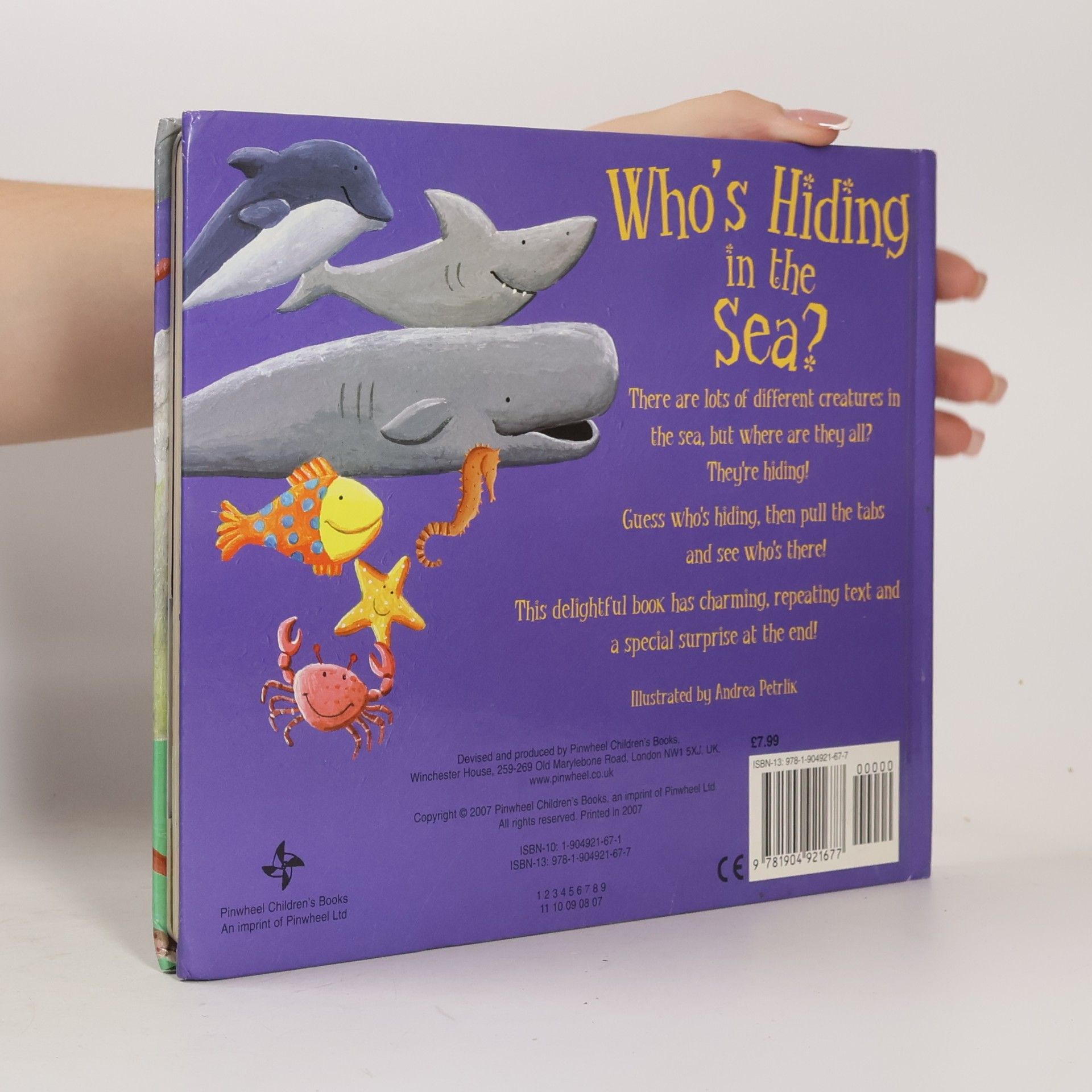 Linda Cole Who's Hiding in the Sea?