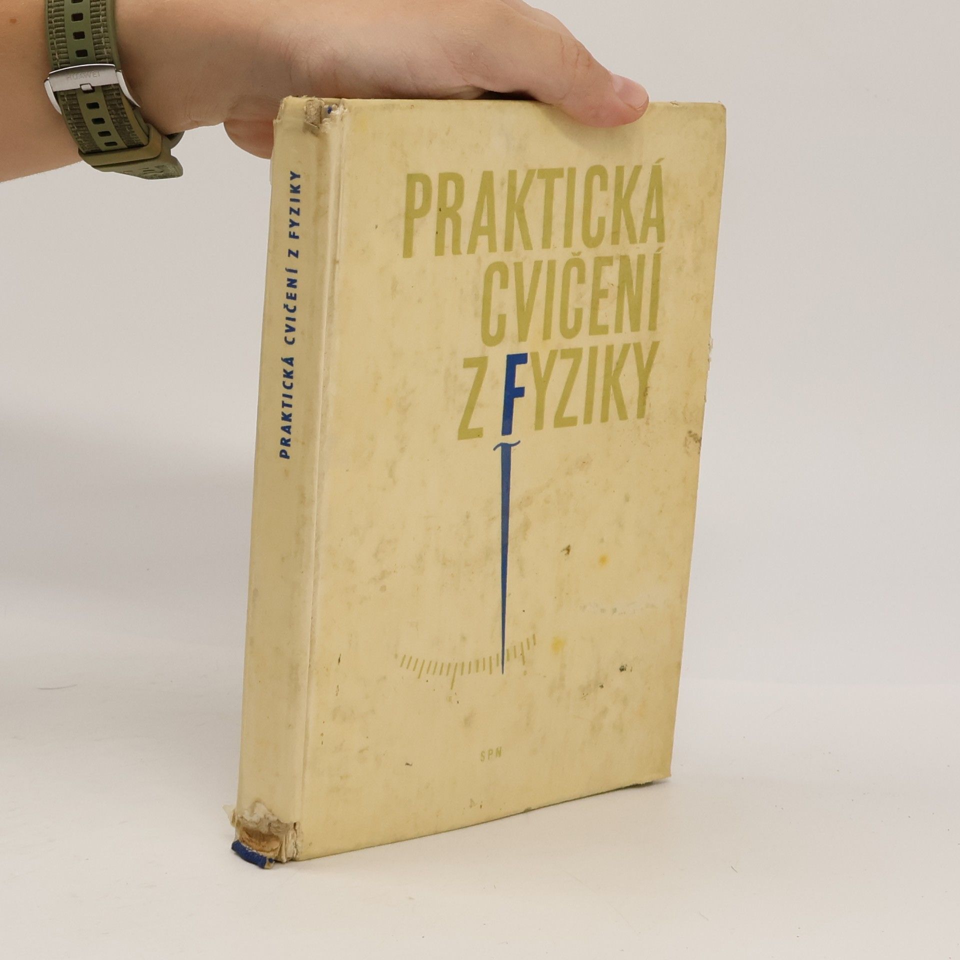 František Živný Praktická cvičení z fyziky