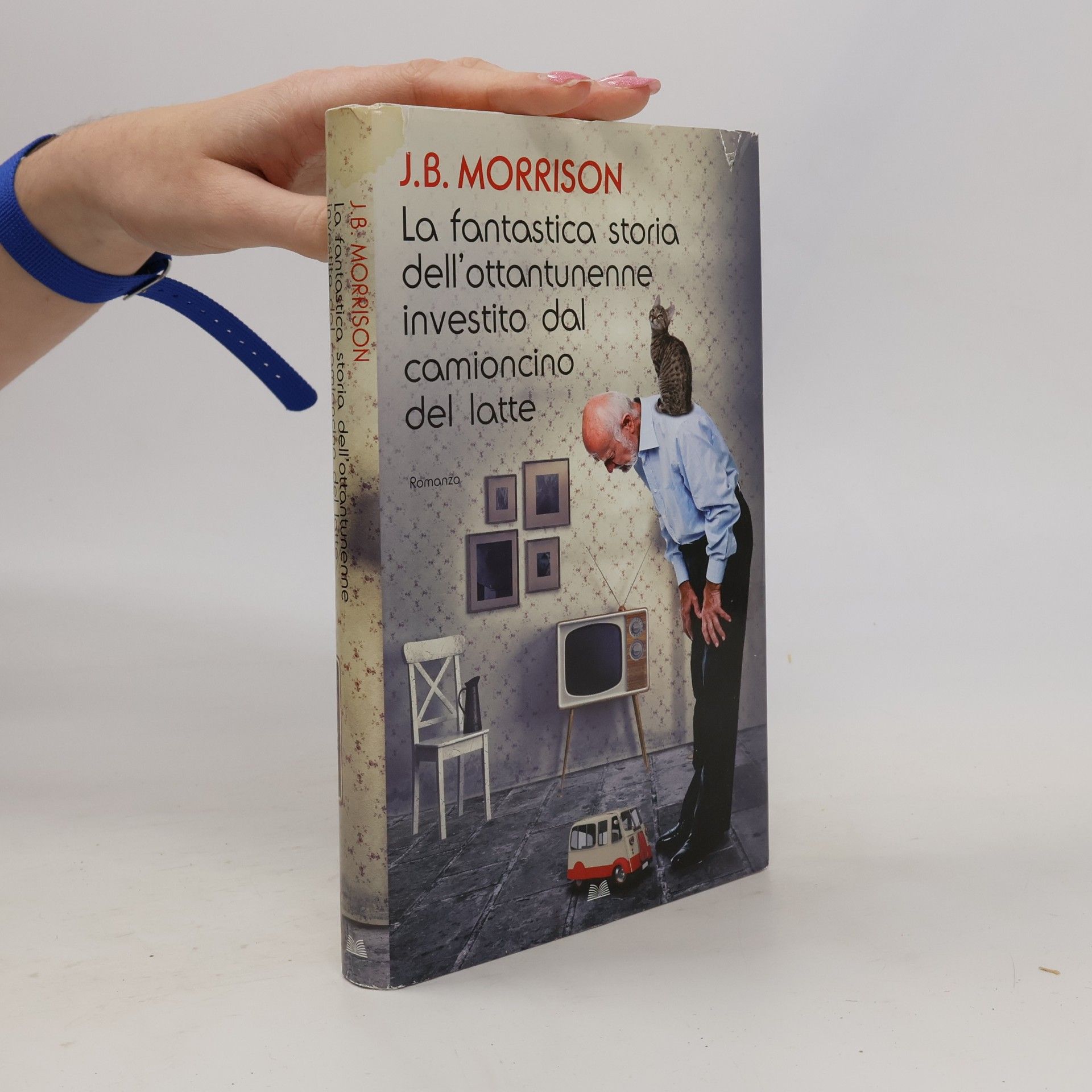 La fantastica storia dell'ottantunenne investito dal camioncino del latte
