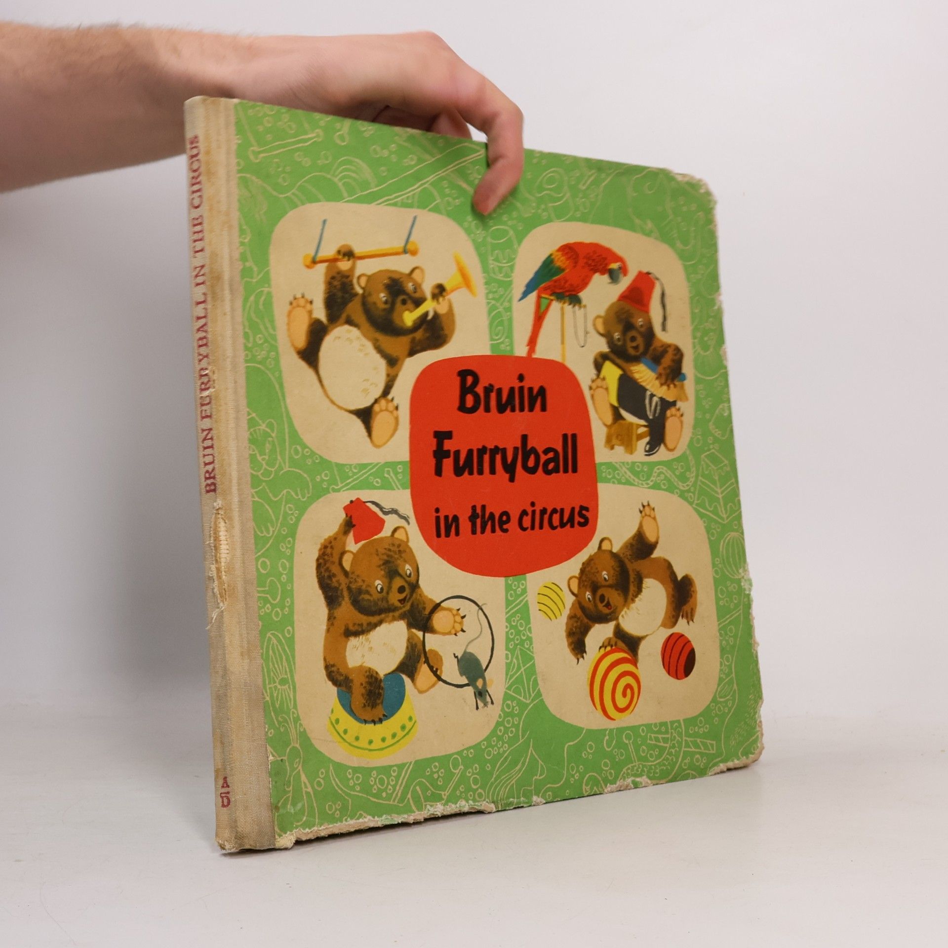 Josef Menzel Bruin Furryball in the Circus
