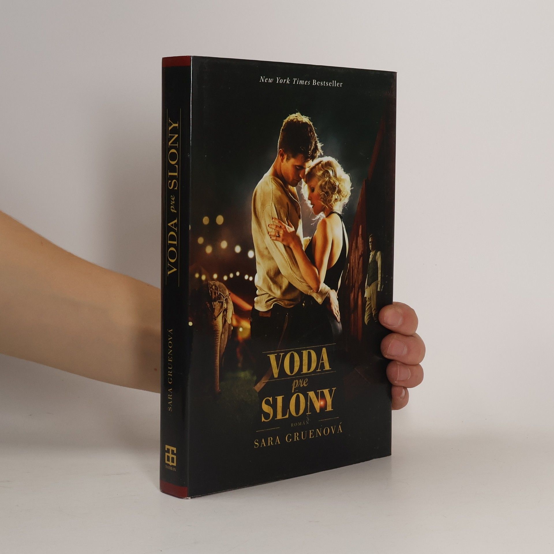 Sara Gruen Voda pre slony