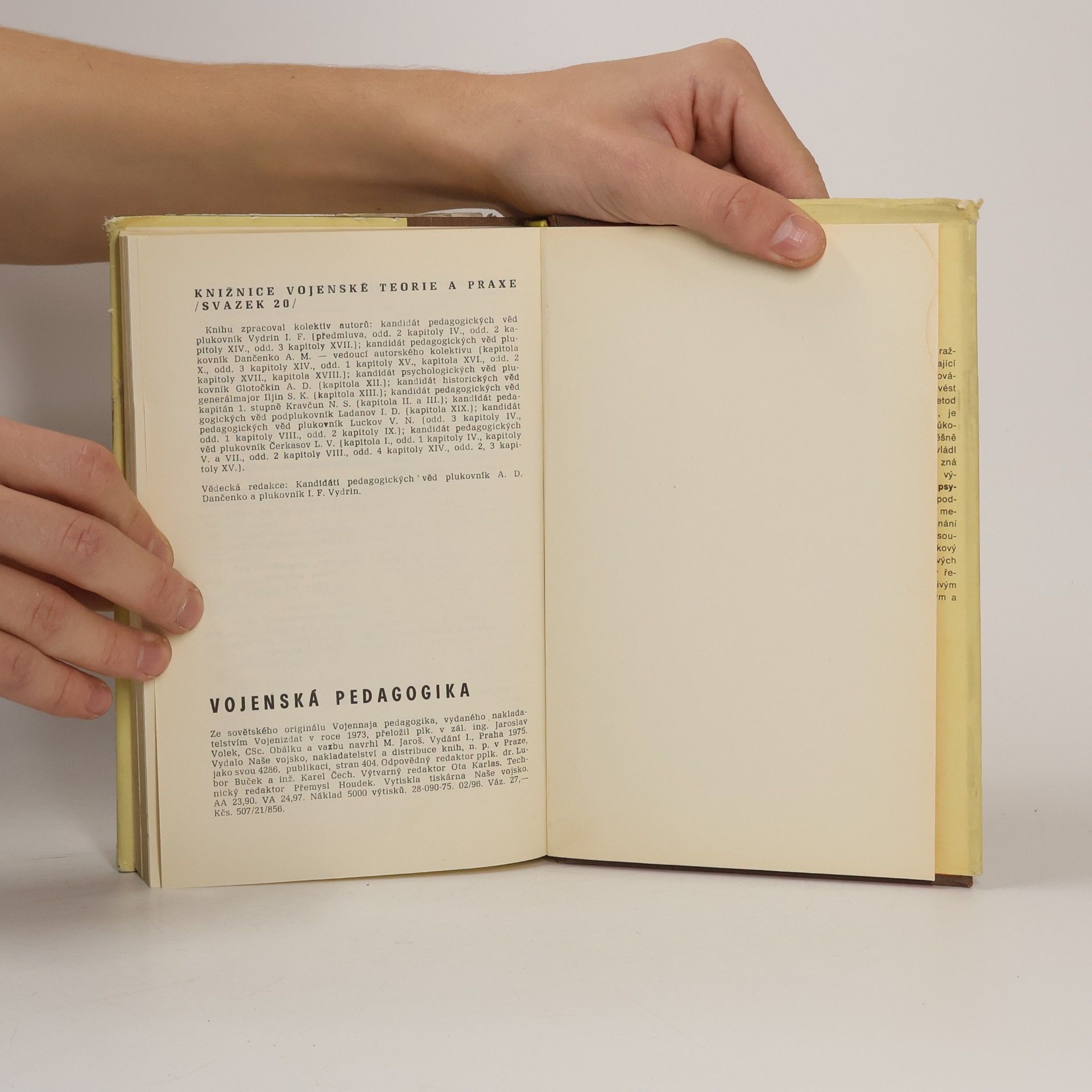 Autores varios Vojenská pedagogika