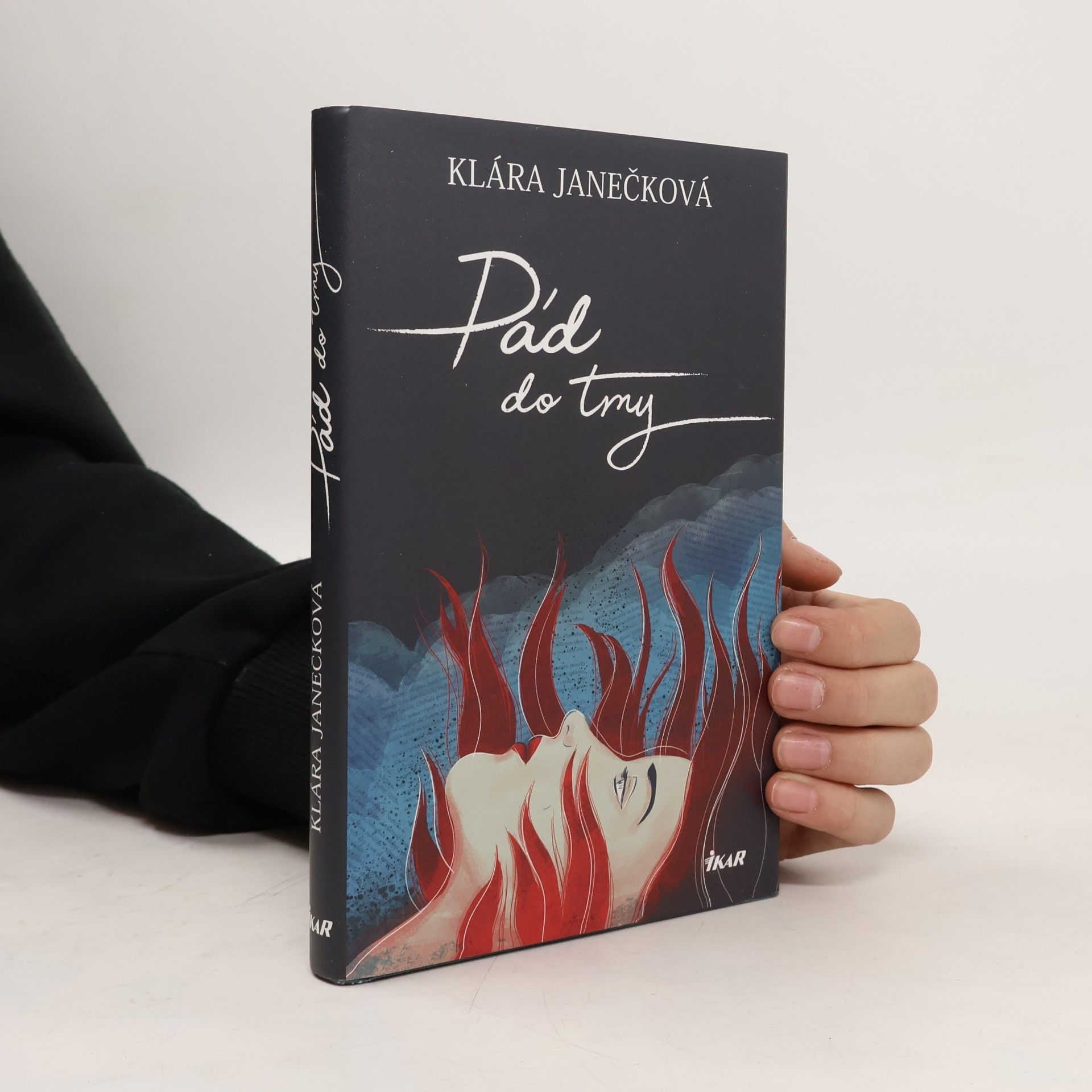 Pád do tmy