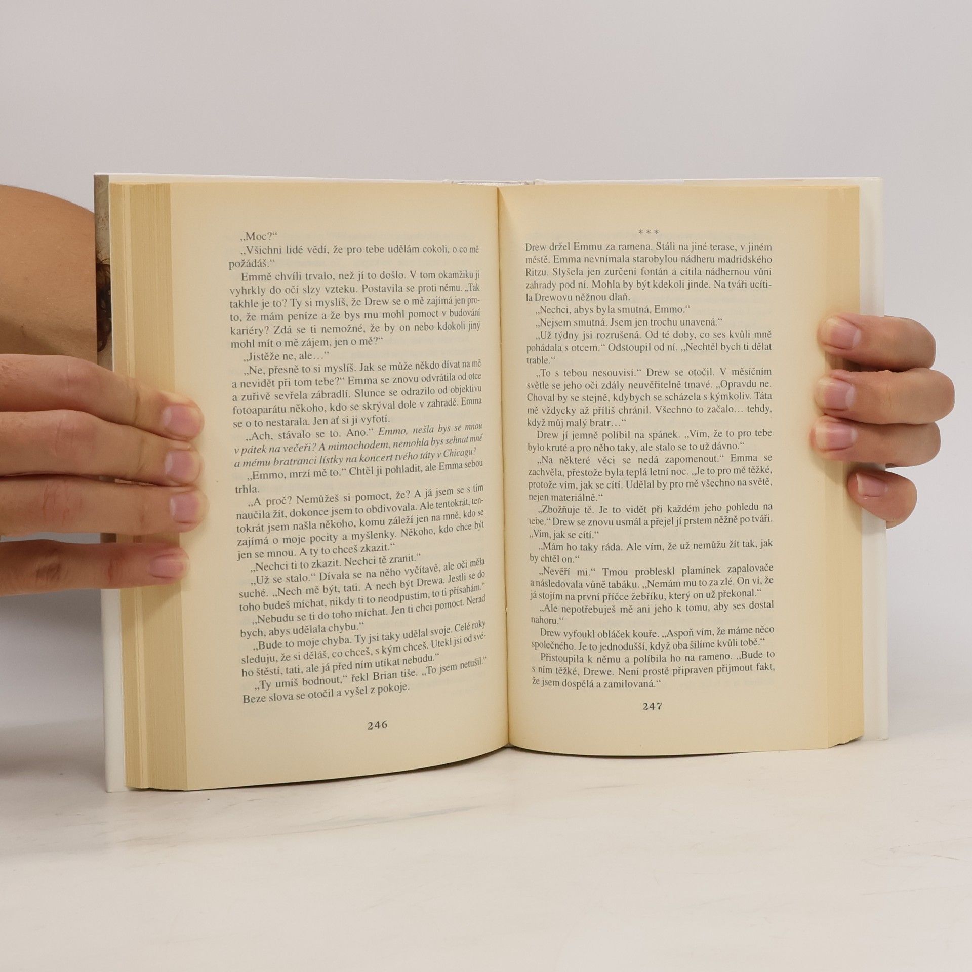Nora Roberts Veřejná tajemství