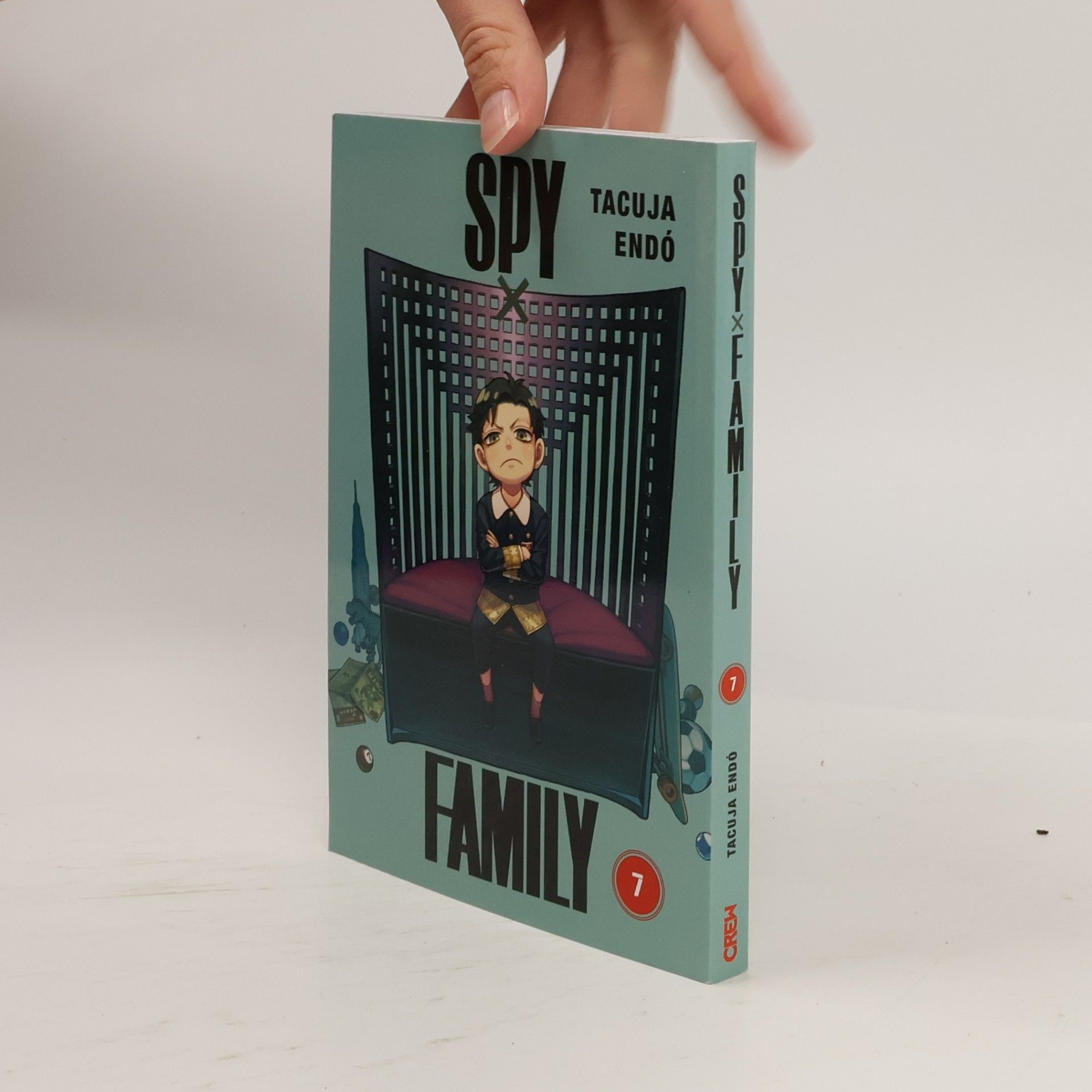Tacuja Endó Spy x family: 7