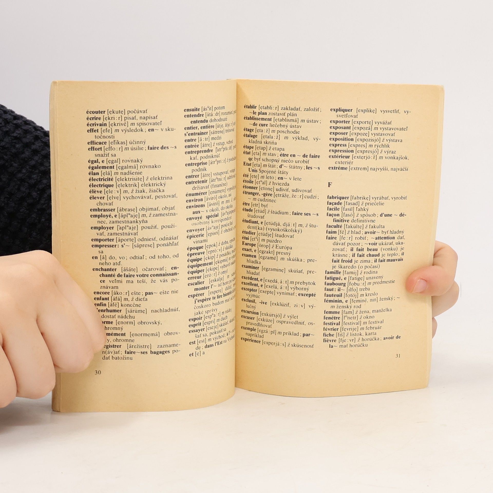 Various authors Francúzko-slovenský, slovensko-francúzsky slovník. Klúč k cvičeniam