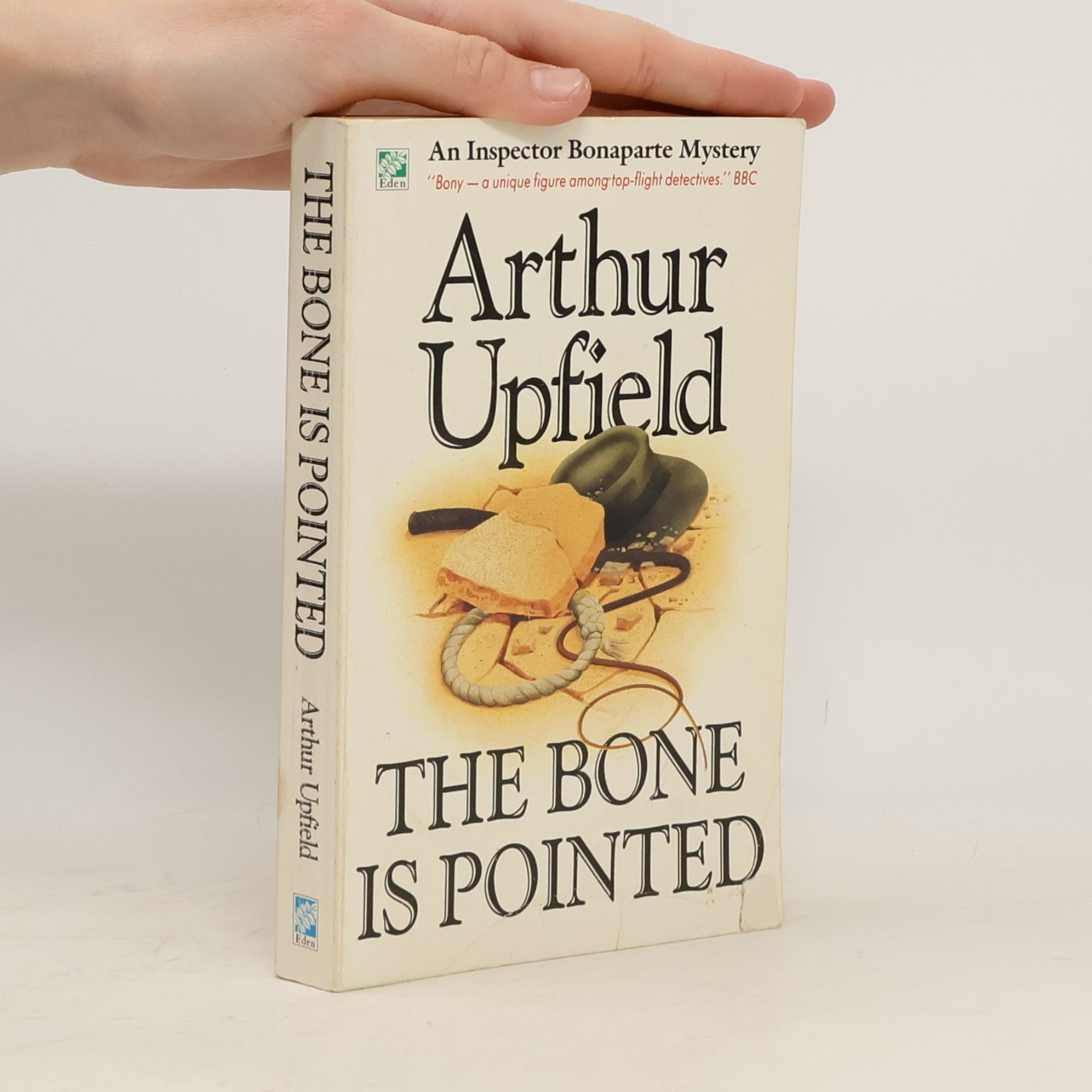 An Inspector Bonaparte Mystery: Bone Is Pointed