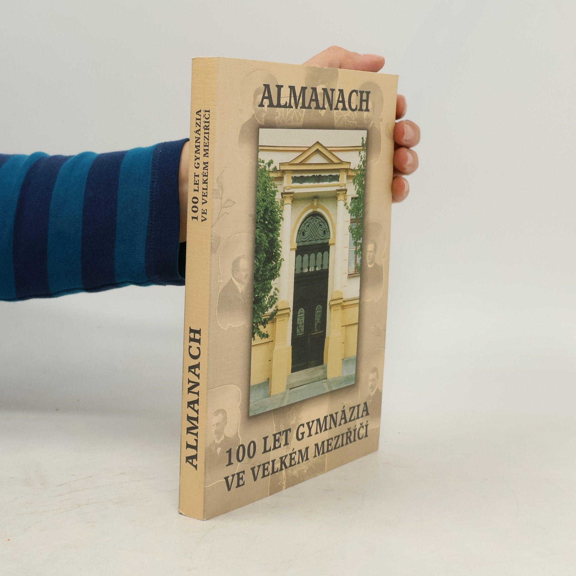 Almanach 100 let gymnázia ve Velkém Meziříčí