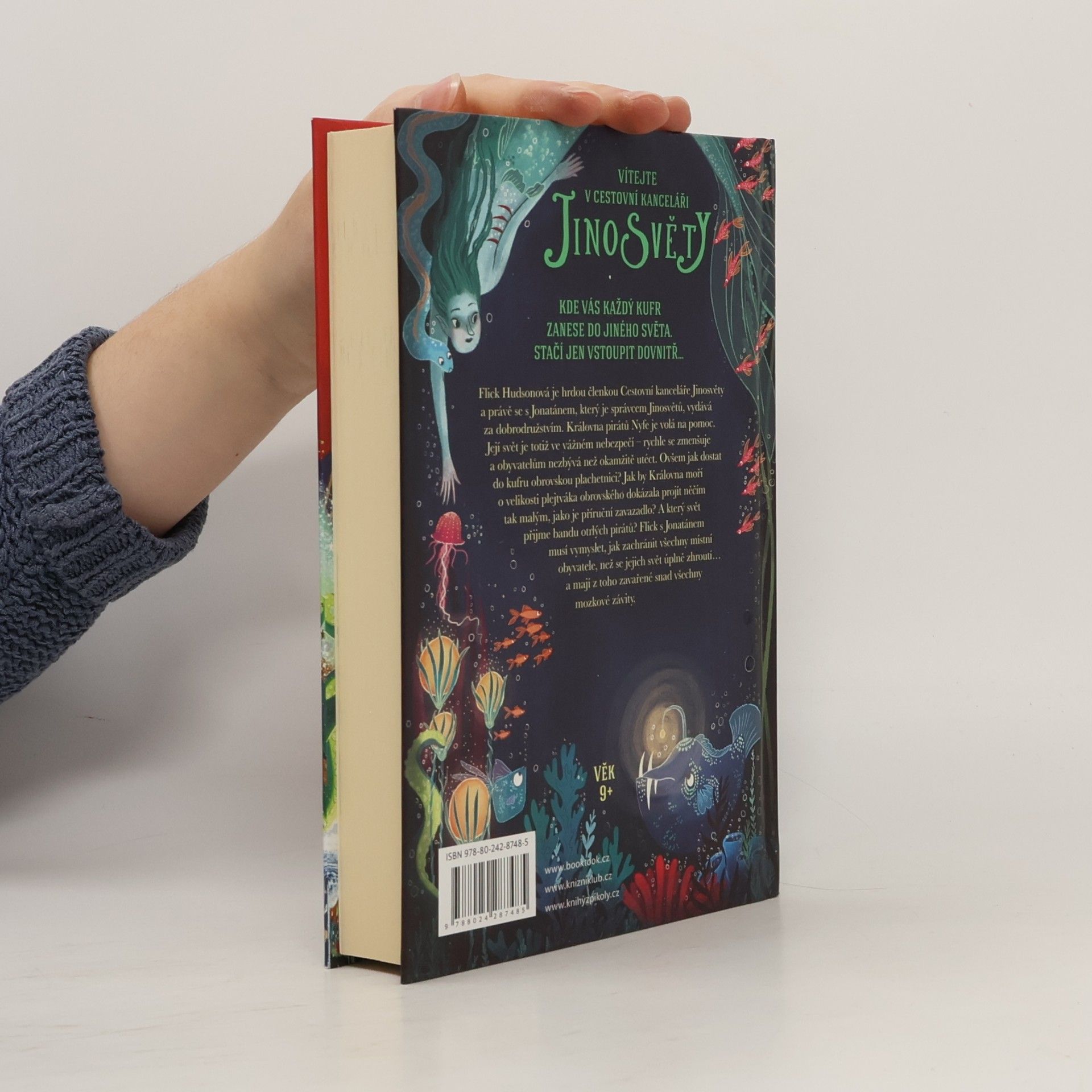 Lucy D. Lapinski Cestovní kancelář Jinosvěty 2. Na hraně oceánu