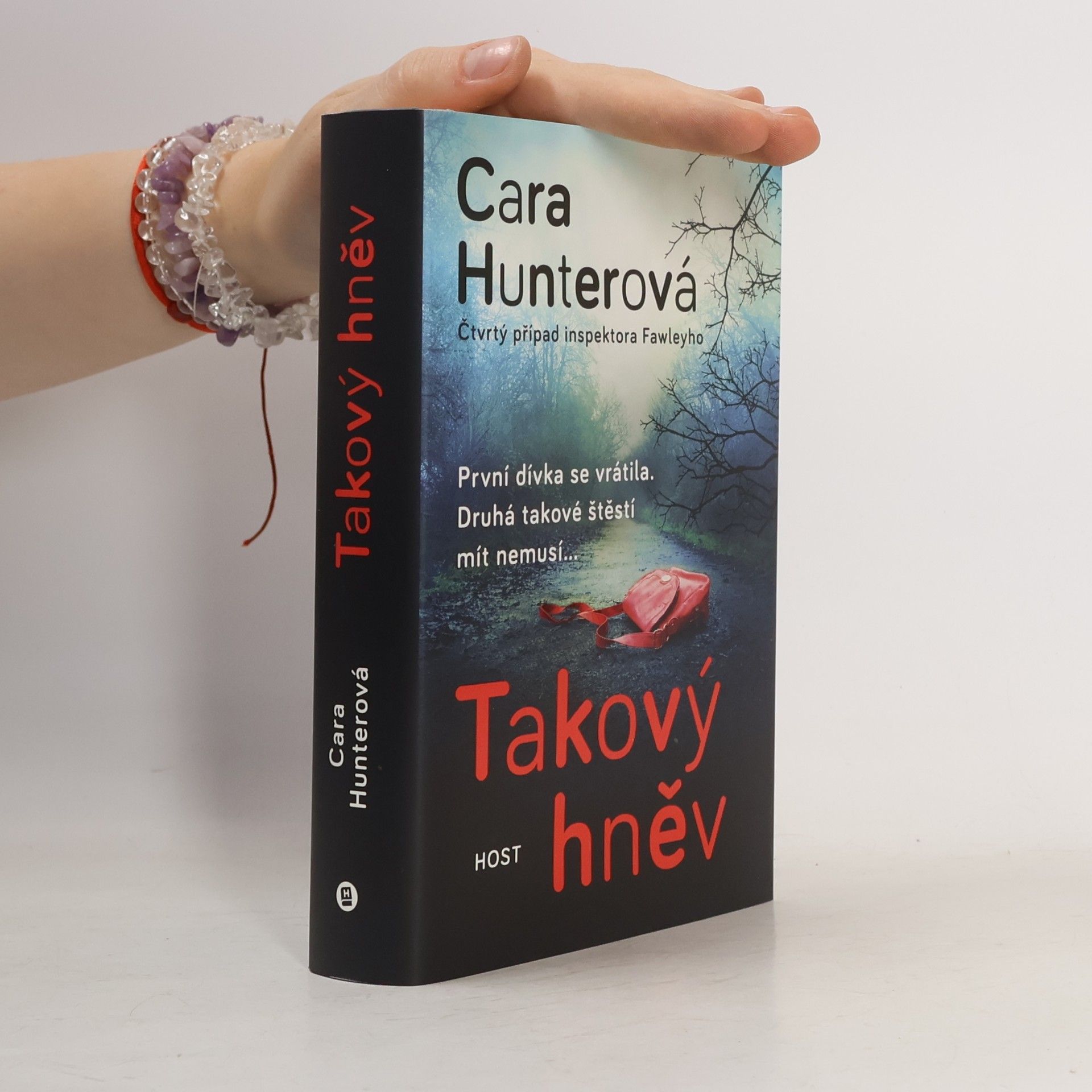 Cara Hunter Takový hněv