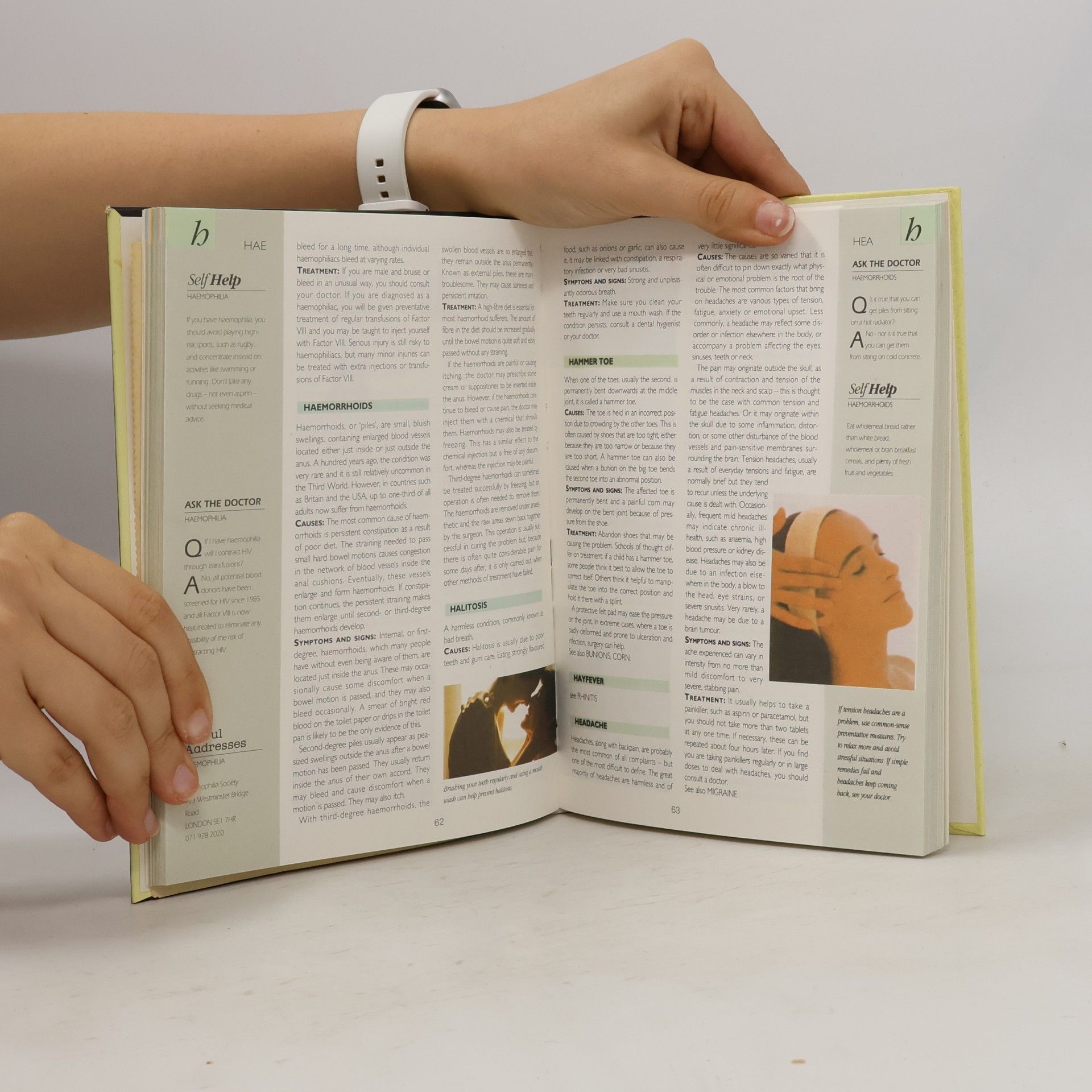 Steve Caroll The A-Z medical handbook