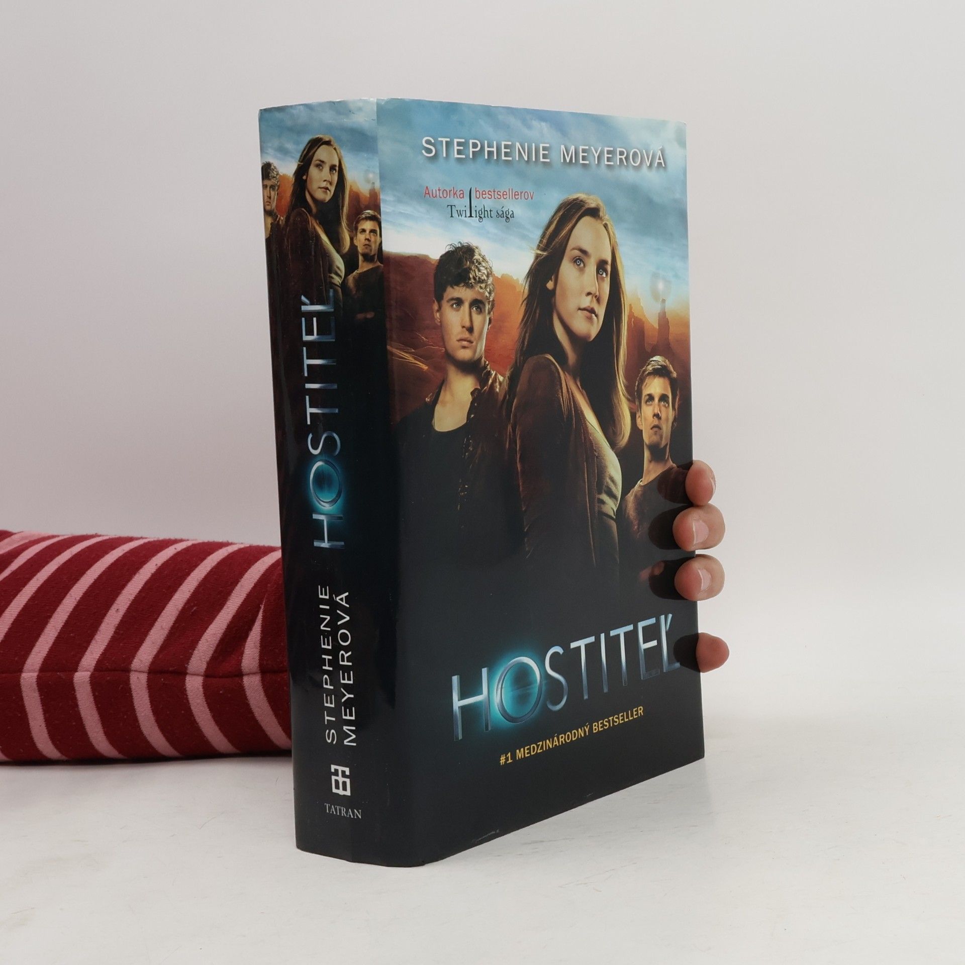 Hostiteľ