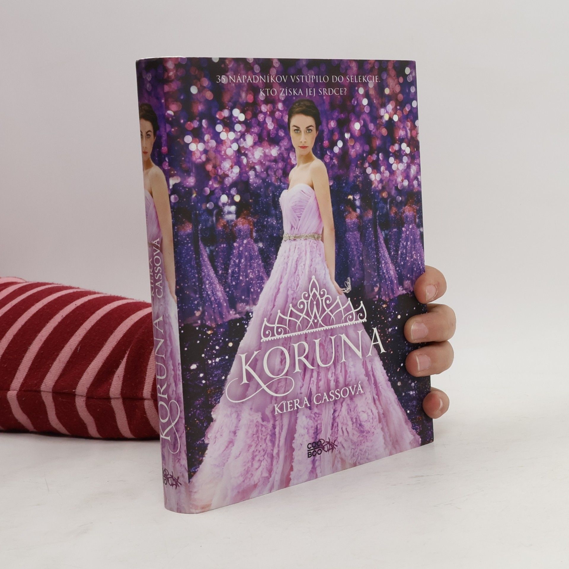 Kiera Cass Koruna