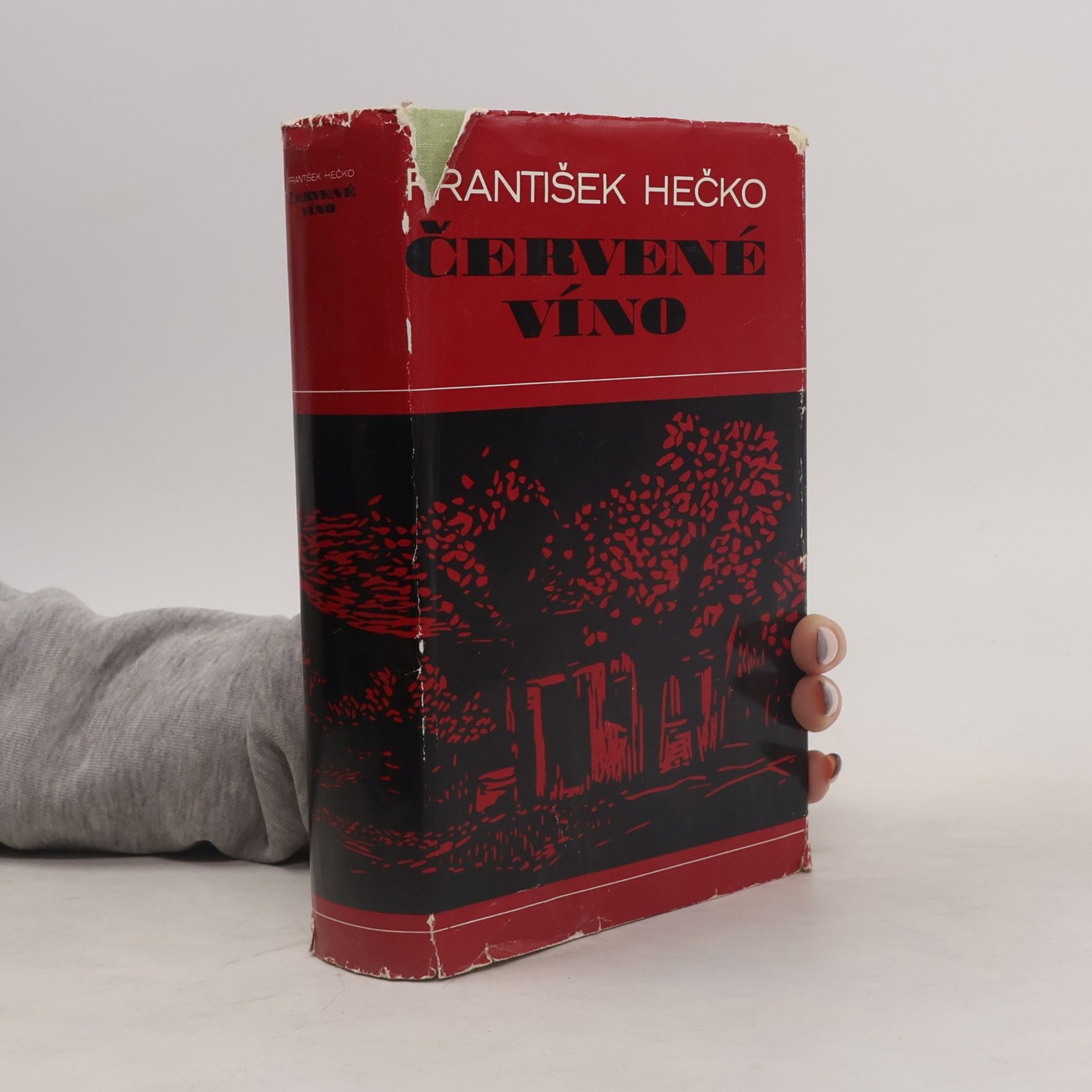 František Hečko Červené víno