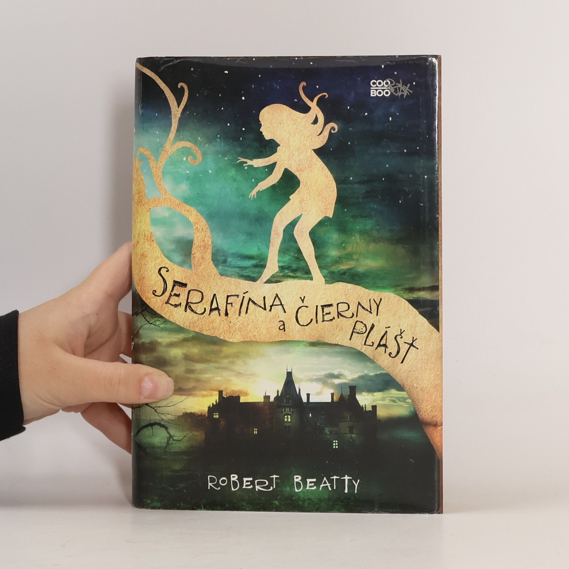 Serafína a čierny plášť