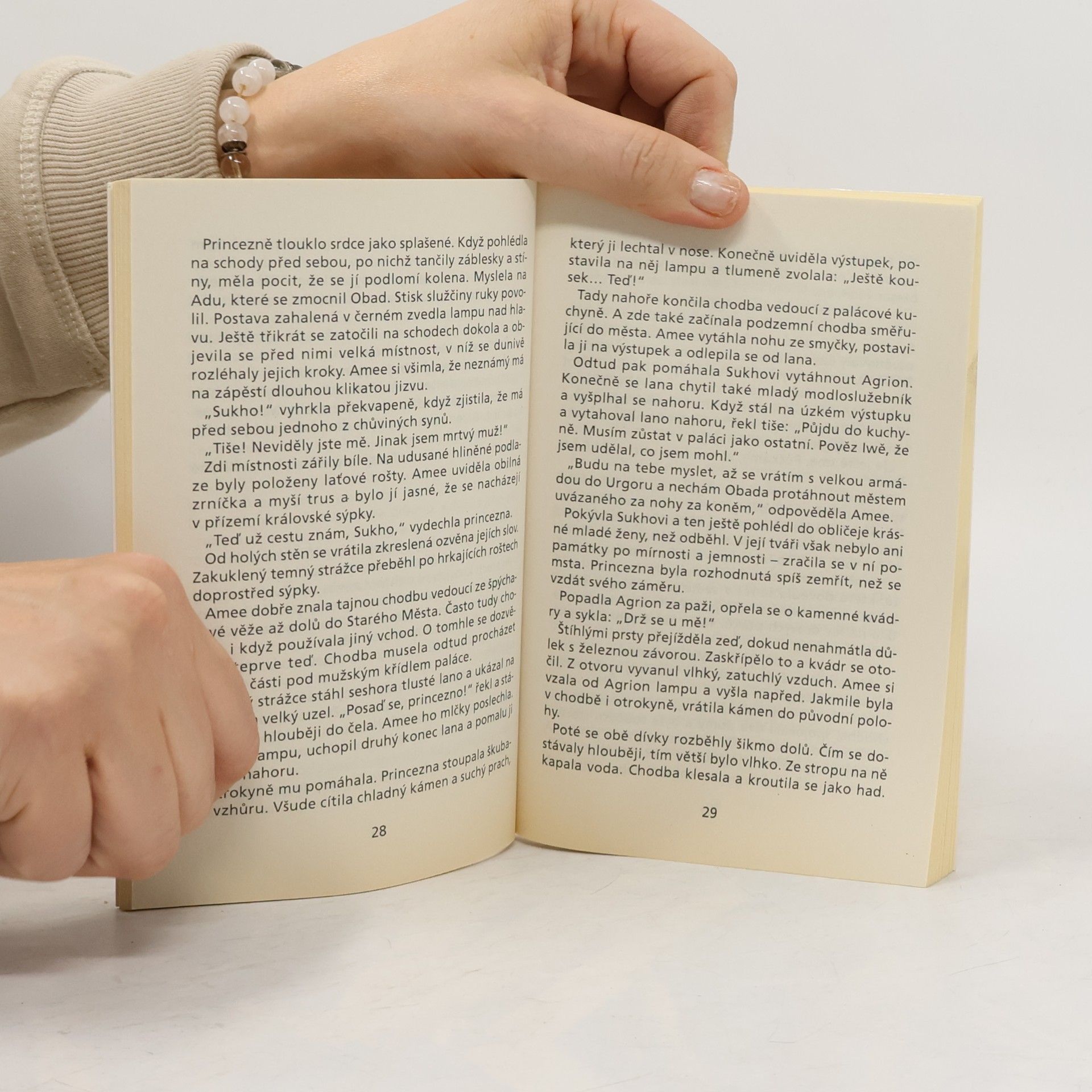 Various authors Schrána spícího boha, Věštkyně maratha, Král upírů, Jezdec na draku