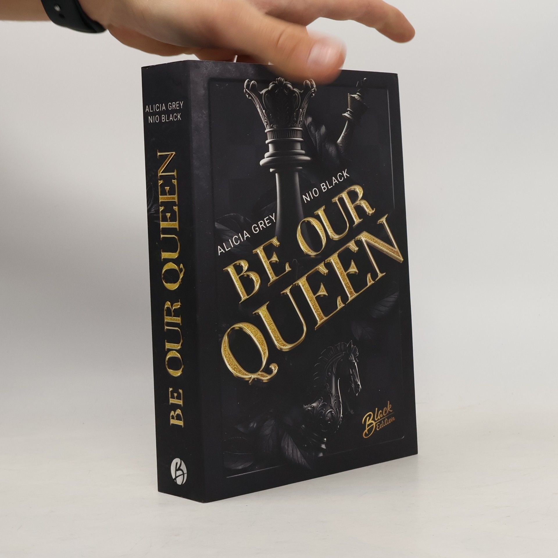 Alicia Grey Be Our Queen