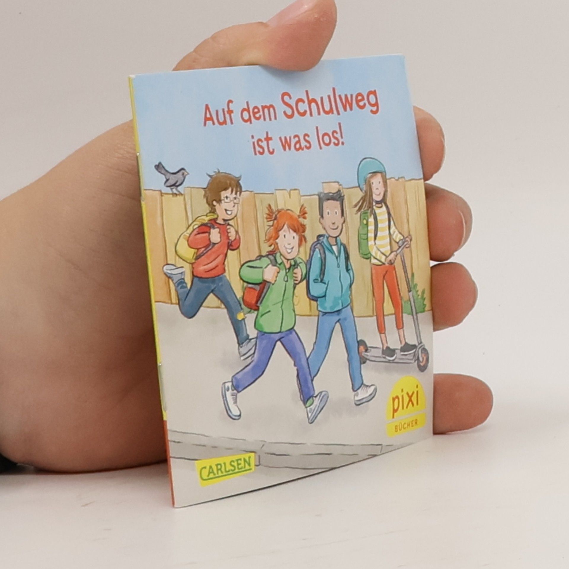 Auf dem Schulweg ist was los!