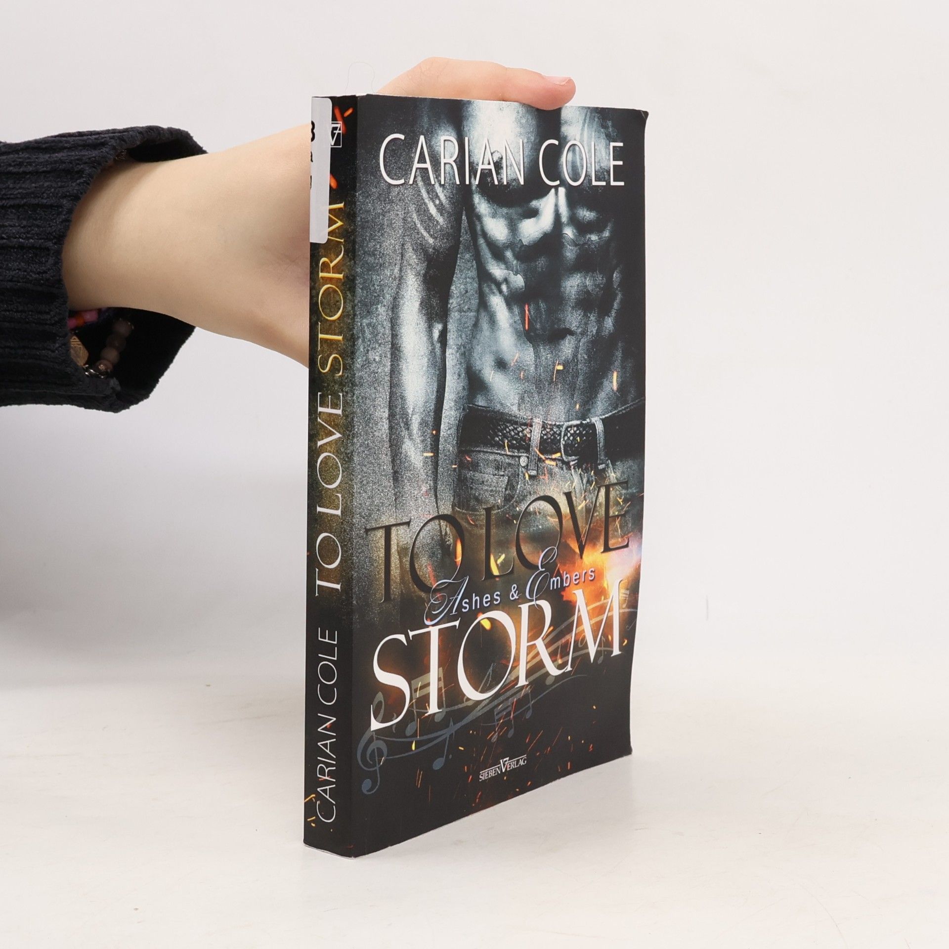 Carian Cole To love Storm