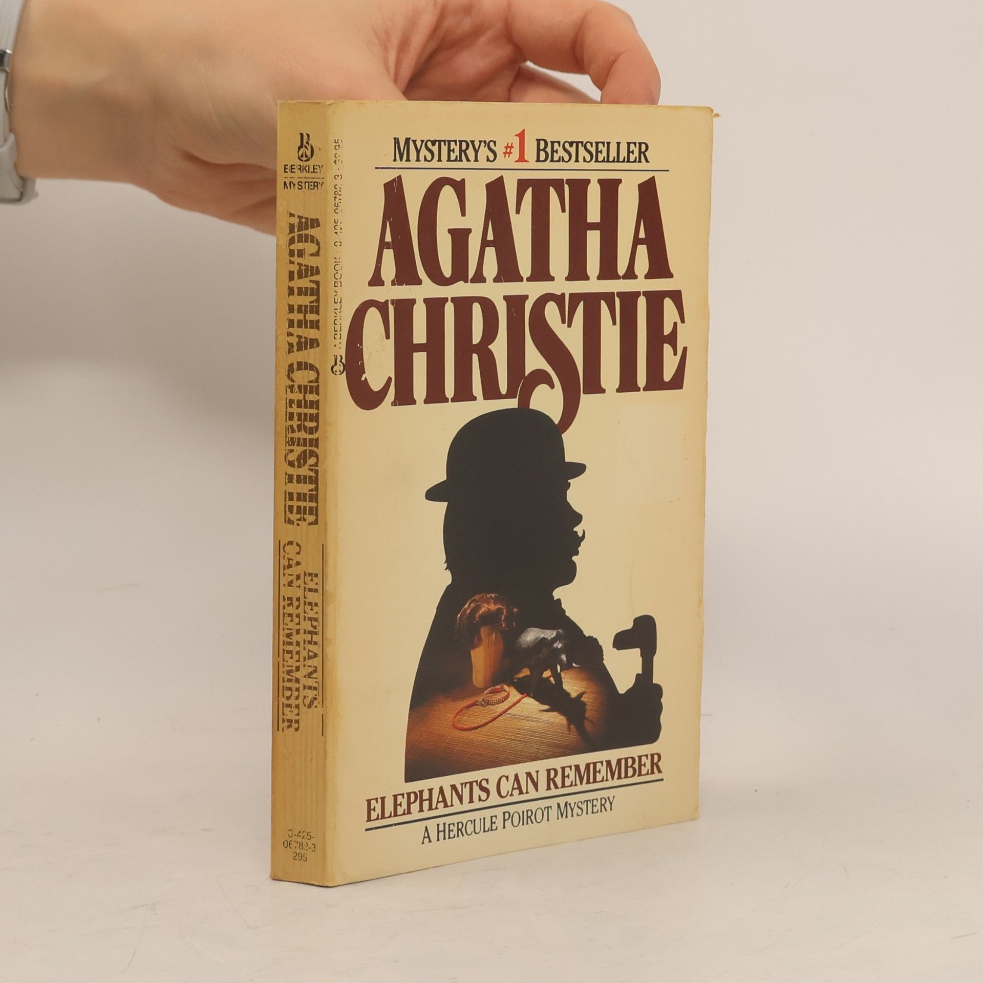 Agatha Christie Elephants can remember