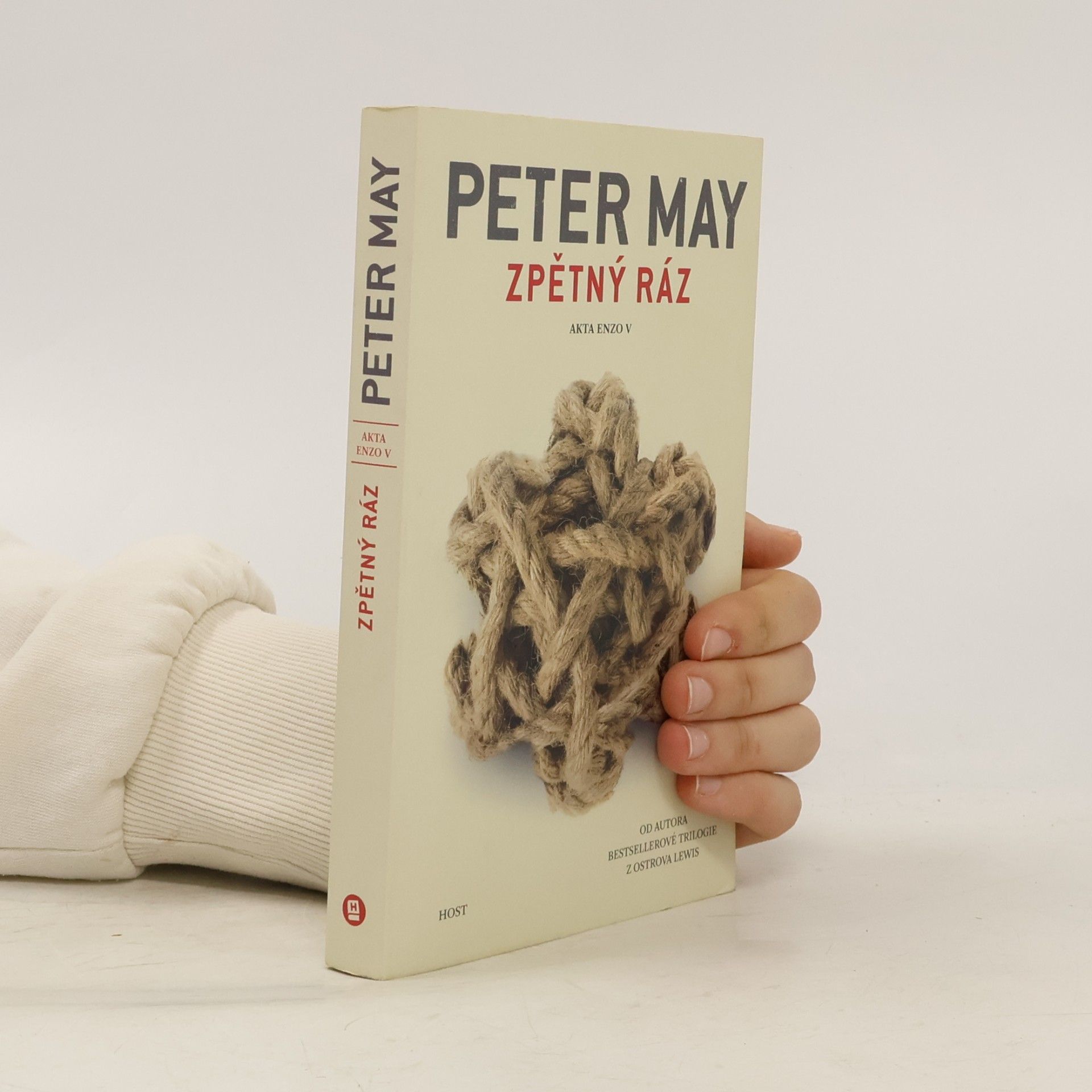 Peter May Zpětný ráz