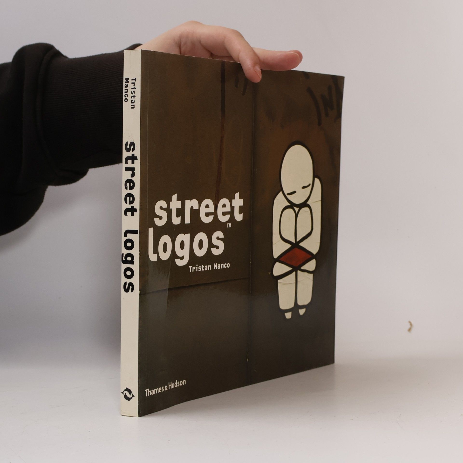 Tristan Manco Street logos