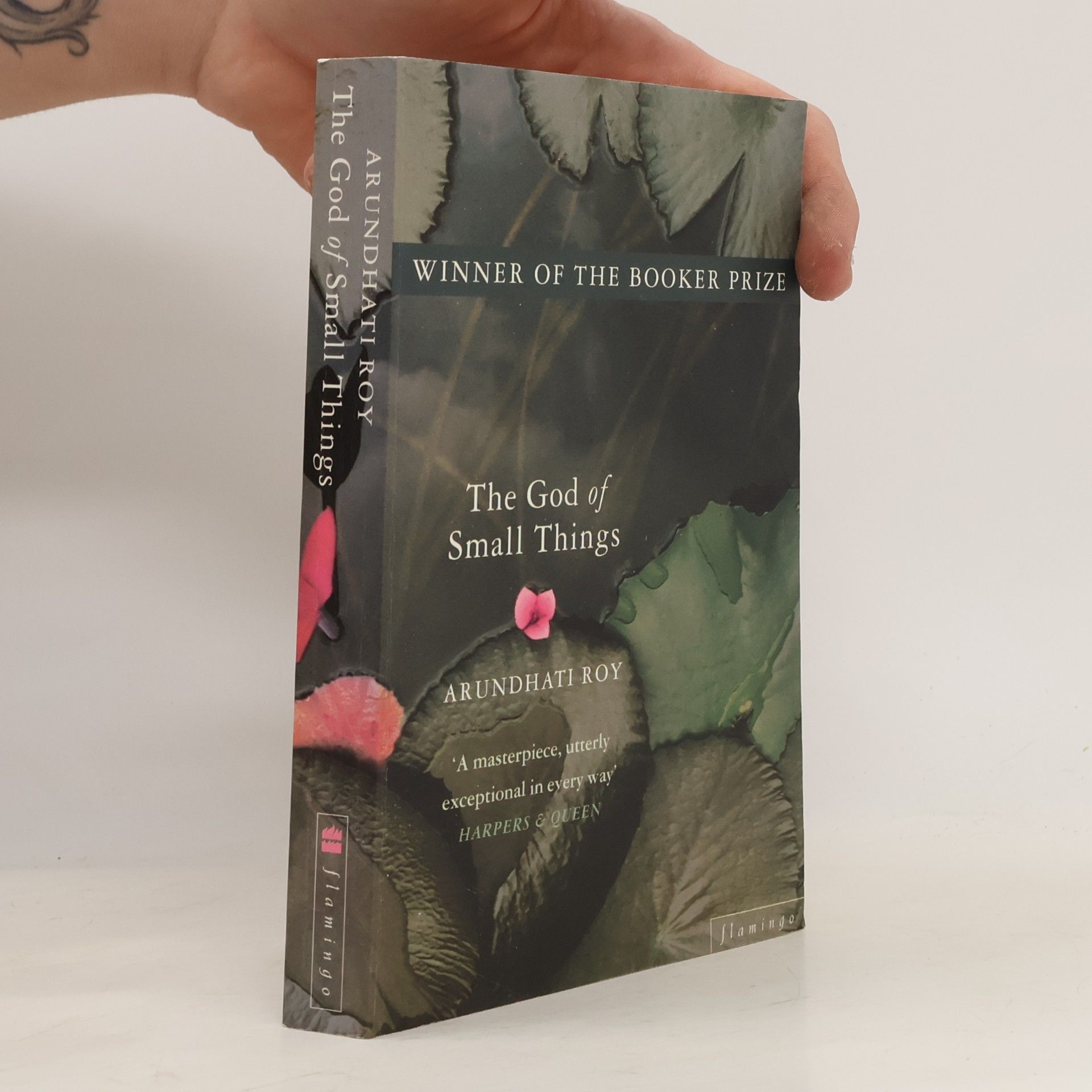 Arundhati Roy The god of small things