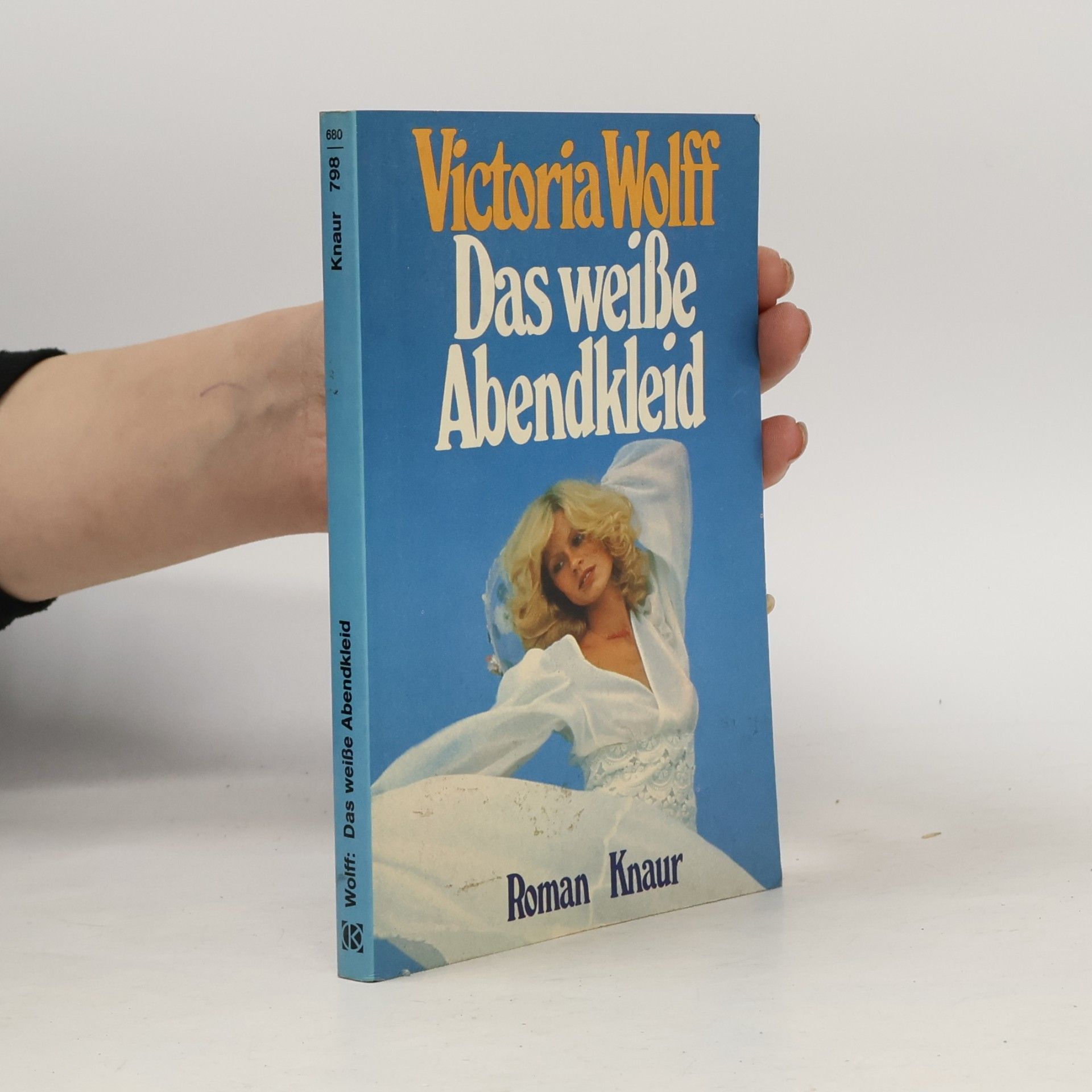 Victoria Wolf Das weisse Abendkleid