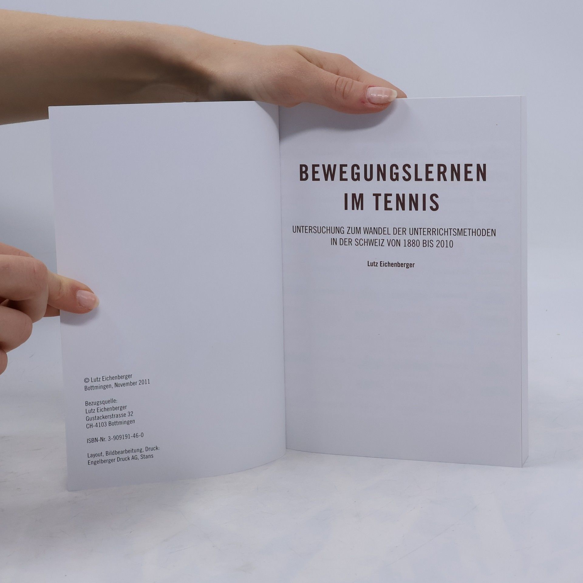 Lutz Eichenberger Bewegungslernen im Tennis. Untersuchung zum Wandel der Unterrichtsmethoden in der Schweiz von 1880 bis 2010