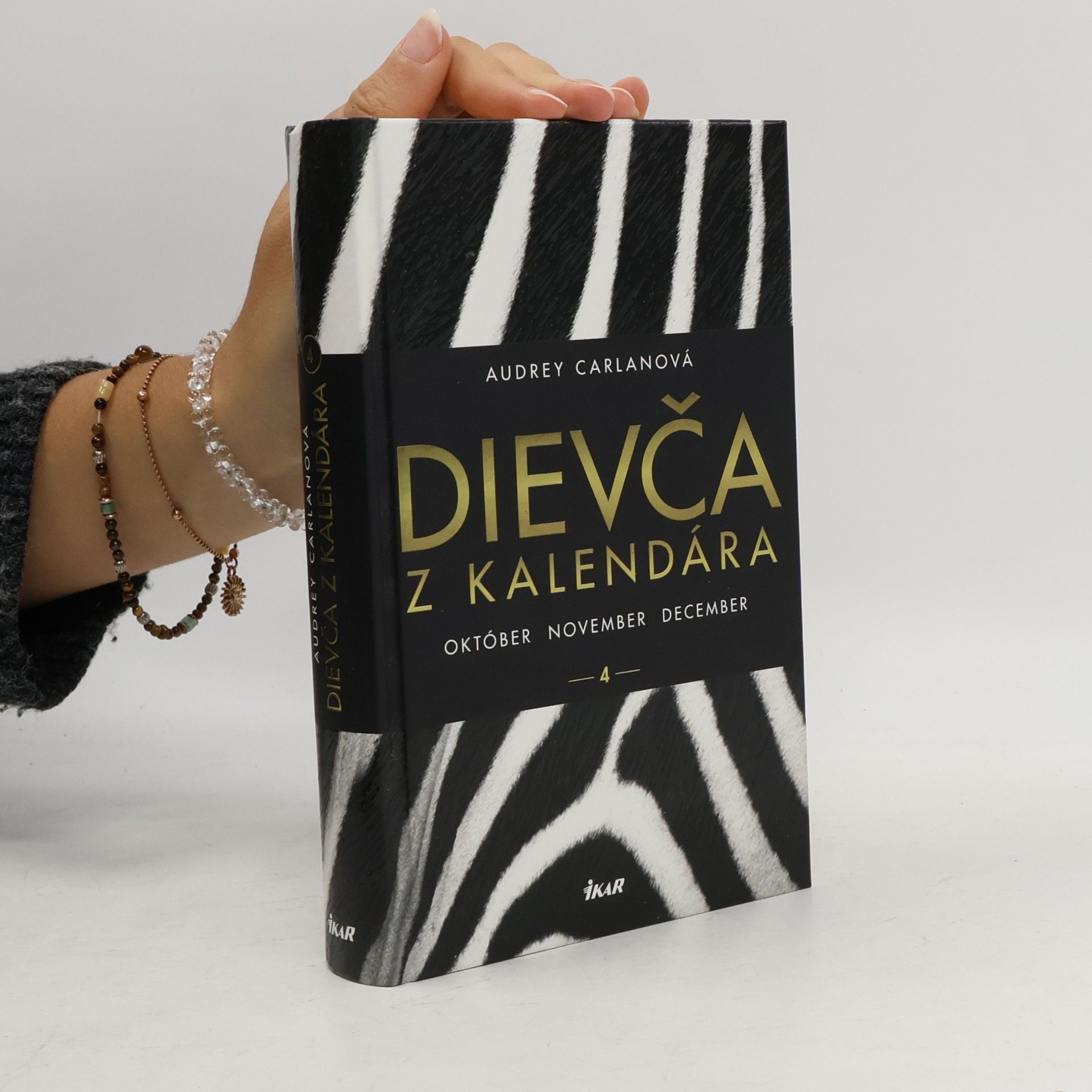 Dievča z kalendára 4. Október november december