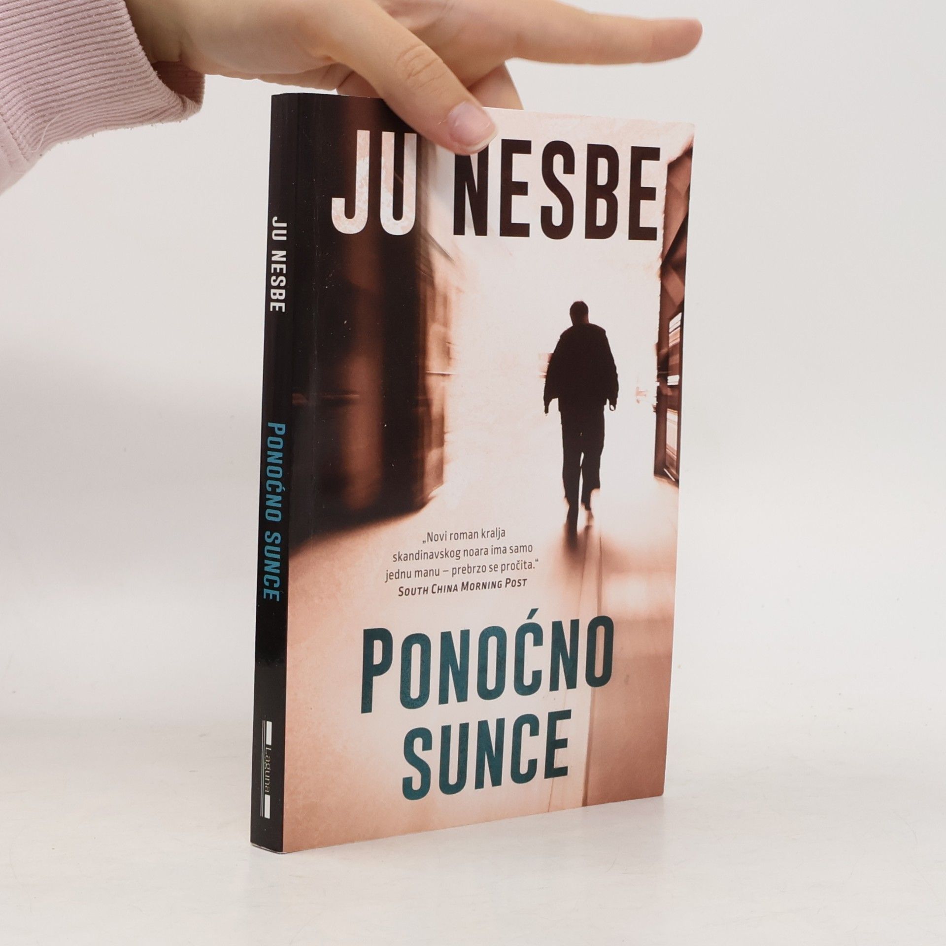 Jo Nesbø Ponoćno sunce