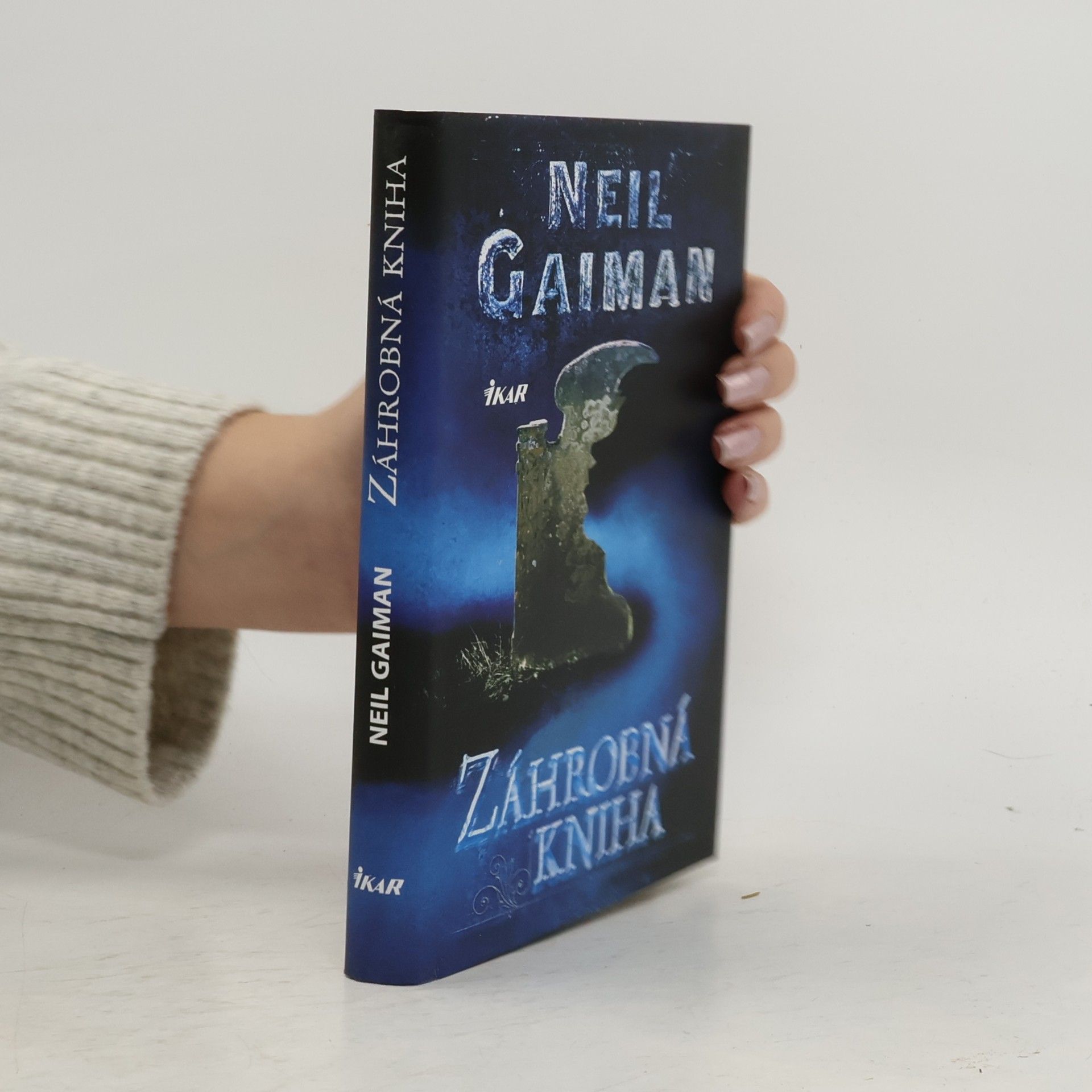 Neil Gaiman Záhrobná kniha