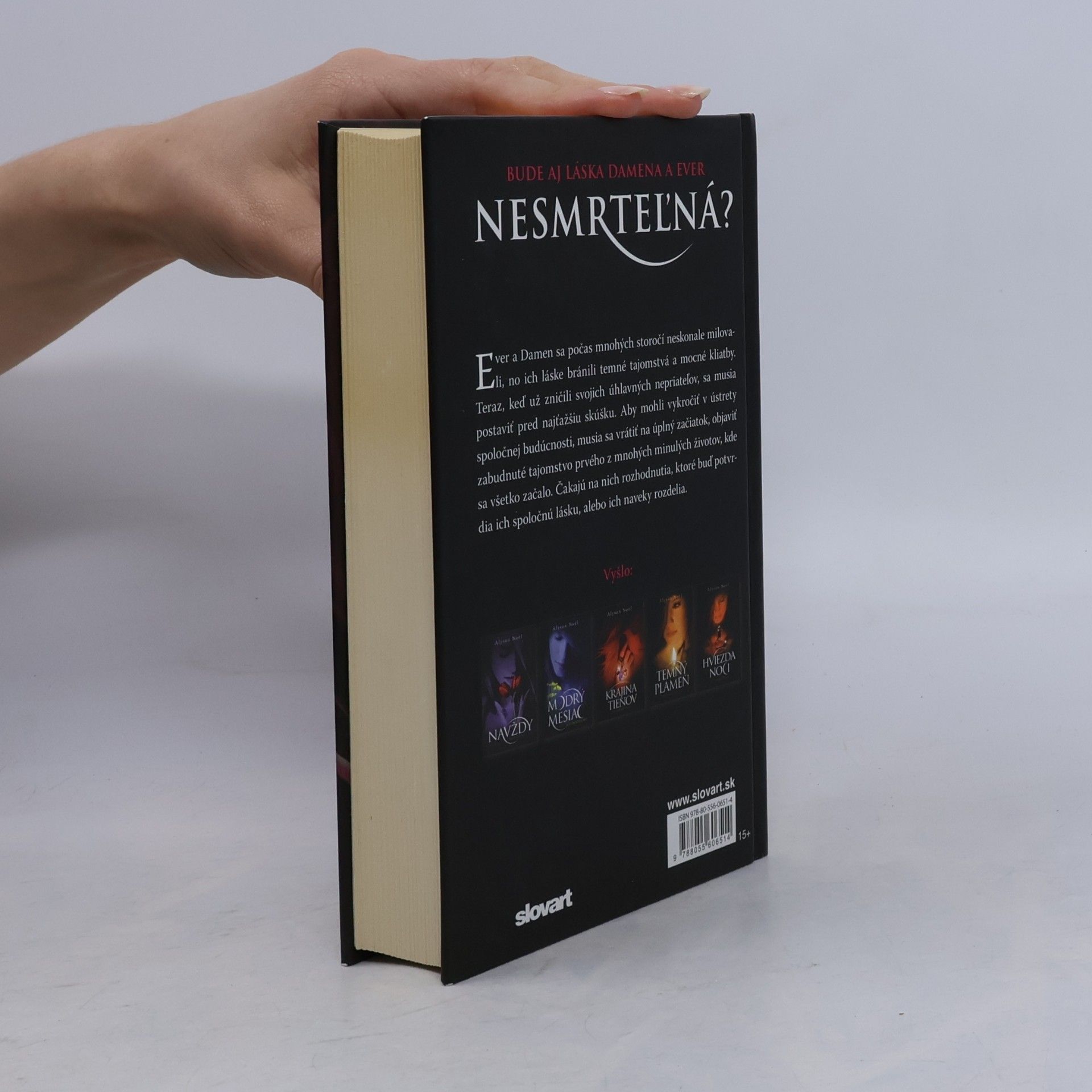 Alyson Noë͏l Nesmrteľní
