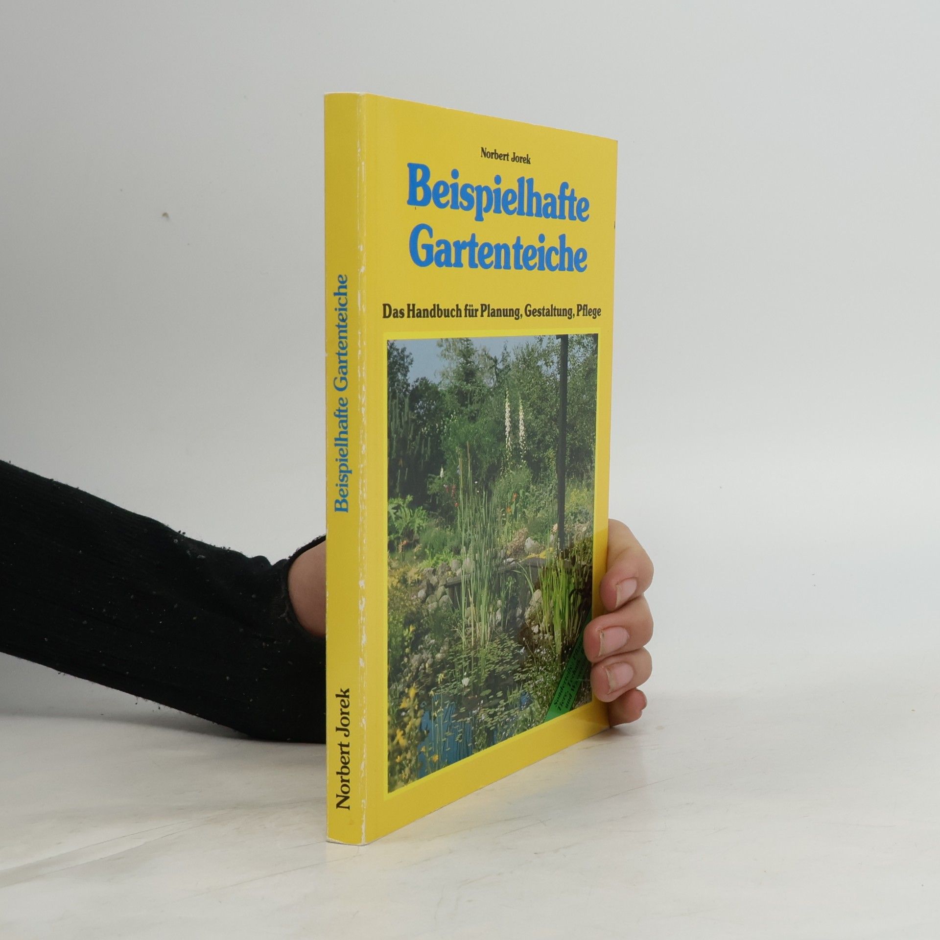 Beispielhafte Gartenteiche