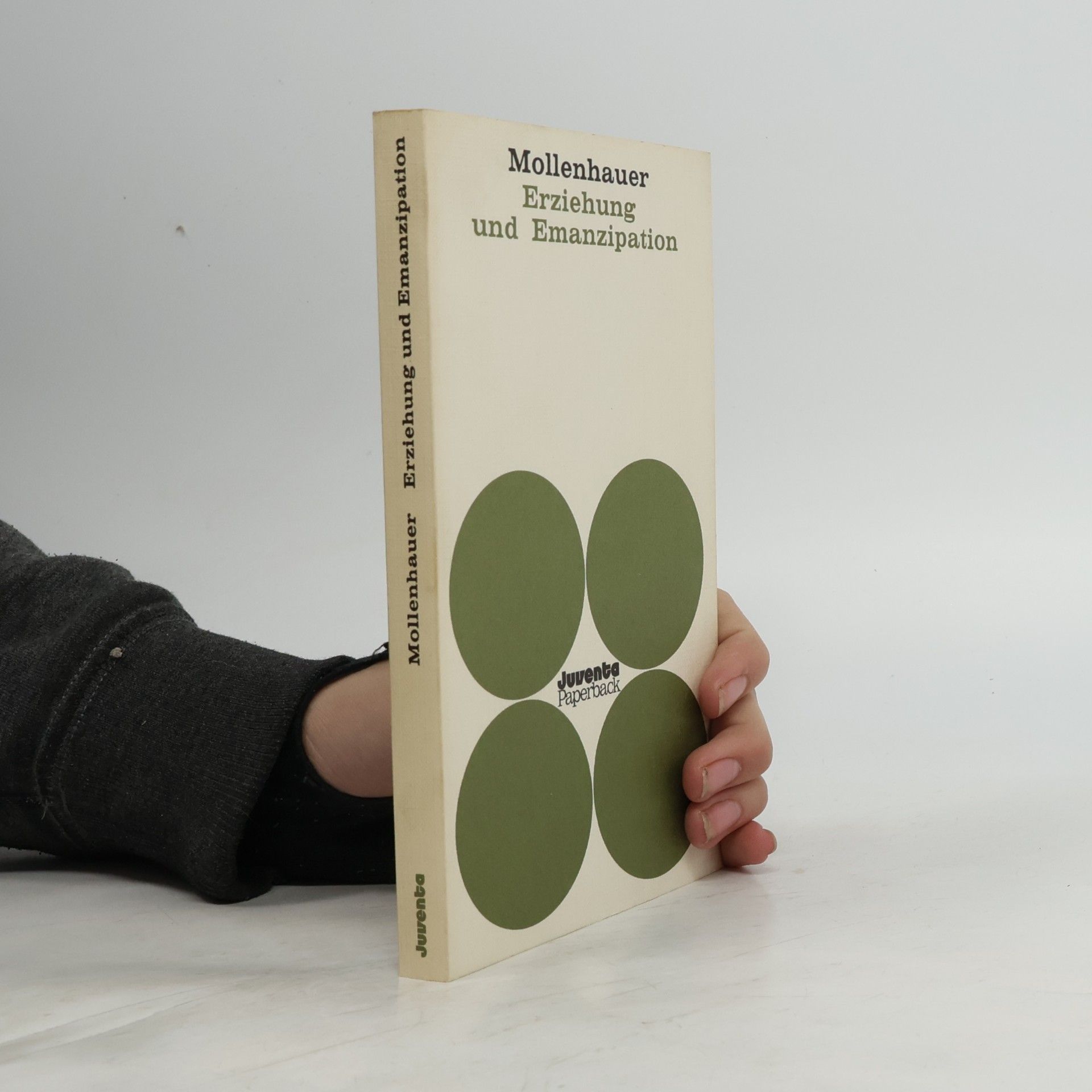 Erziehung und Emanzipation