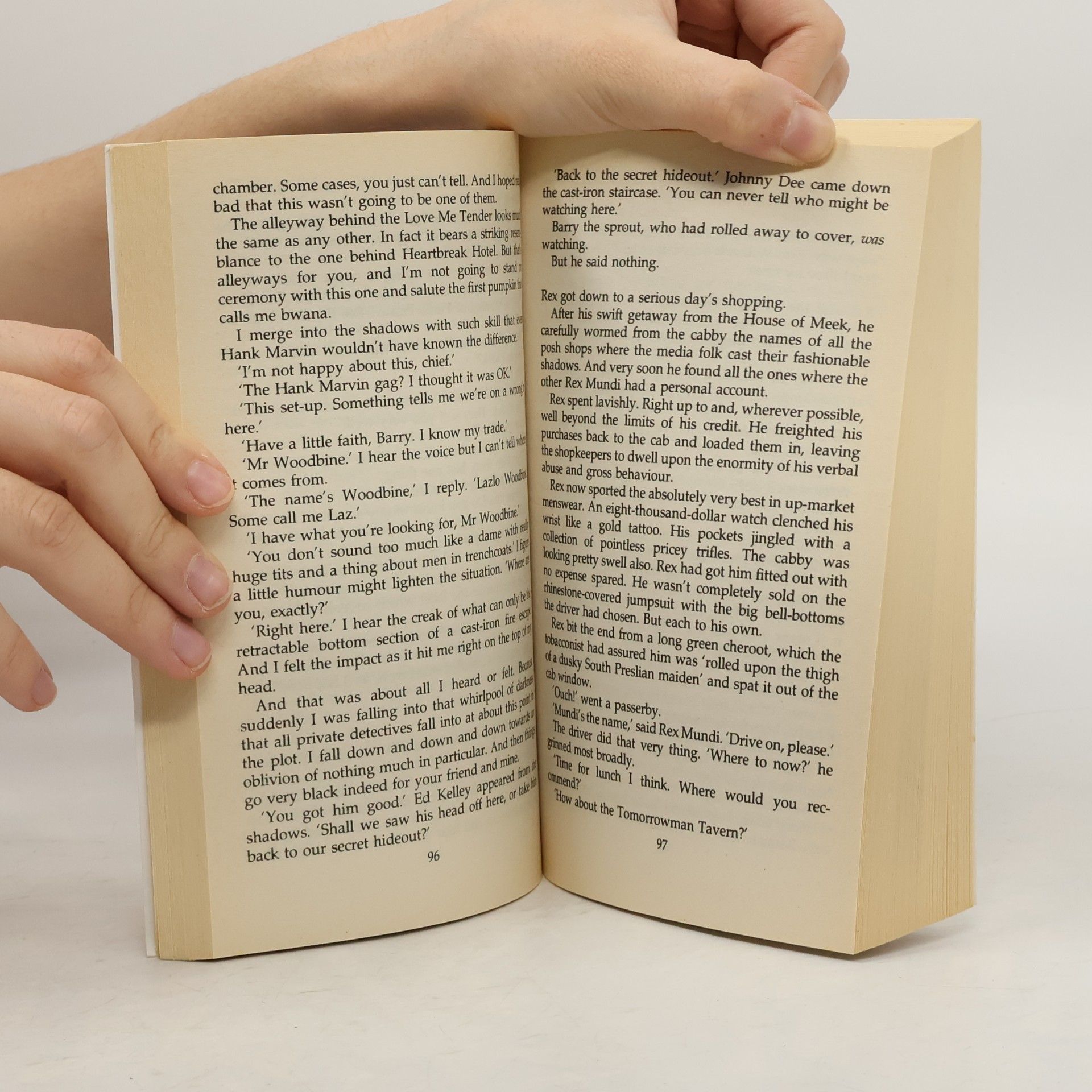 Robert Rankin The Suburban Book Of The Dead