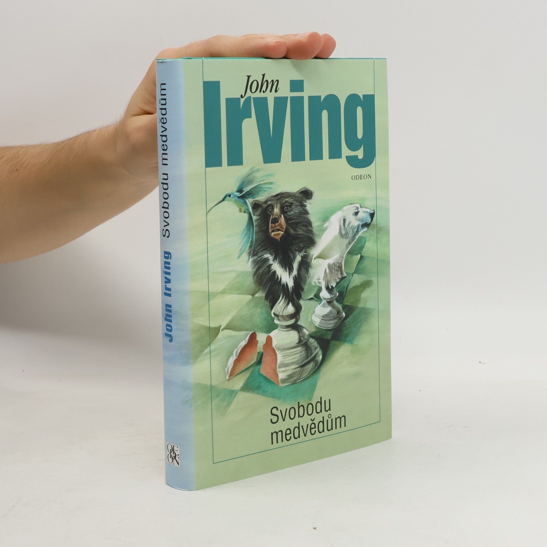 John Irving Svobodu medvědům