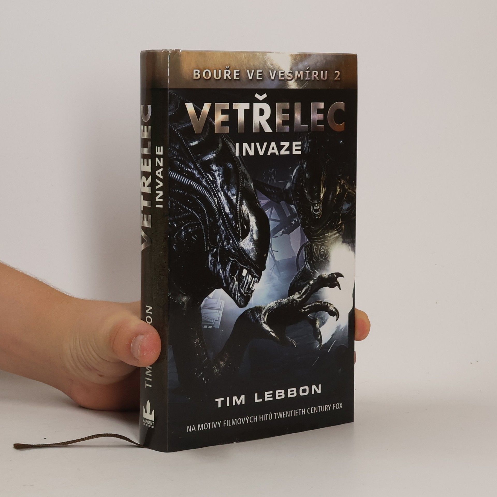 Tim Lebbon Bouře ve vesmíru 2, Vetřelec - Invaze