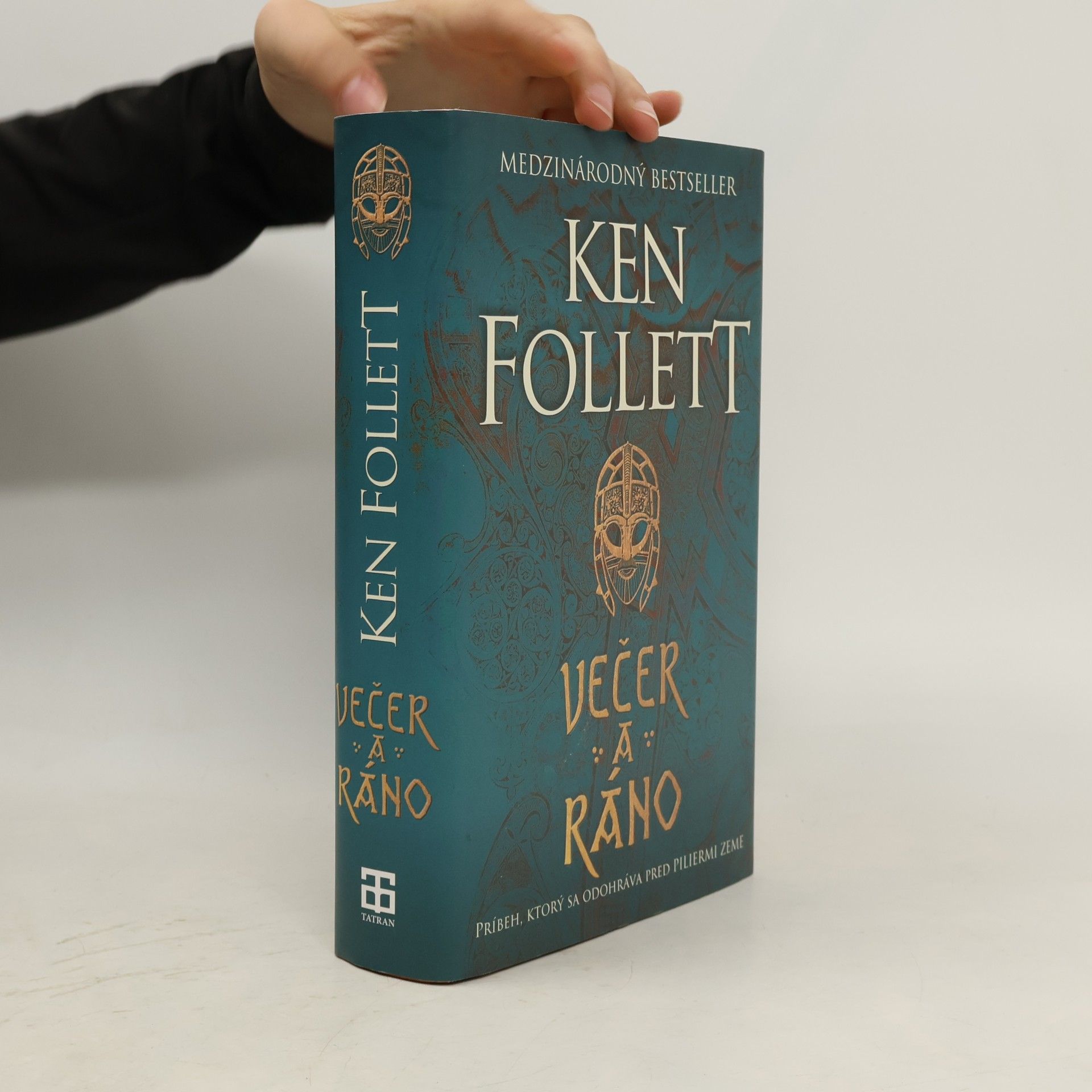 Ken Follett Večer a ráno