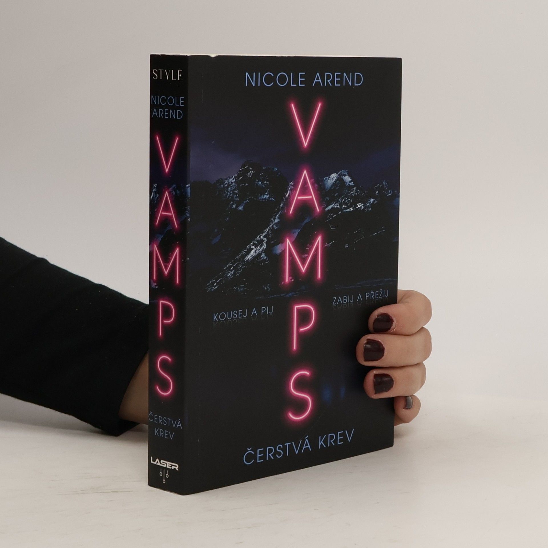 Nicole Arend VAMPS. Čerstvá krev