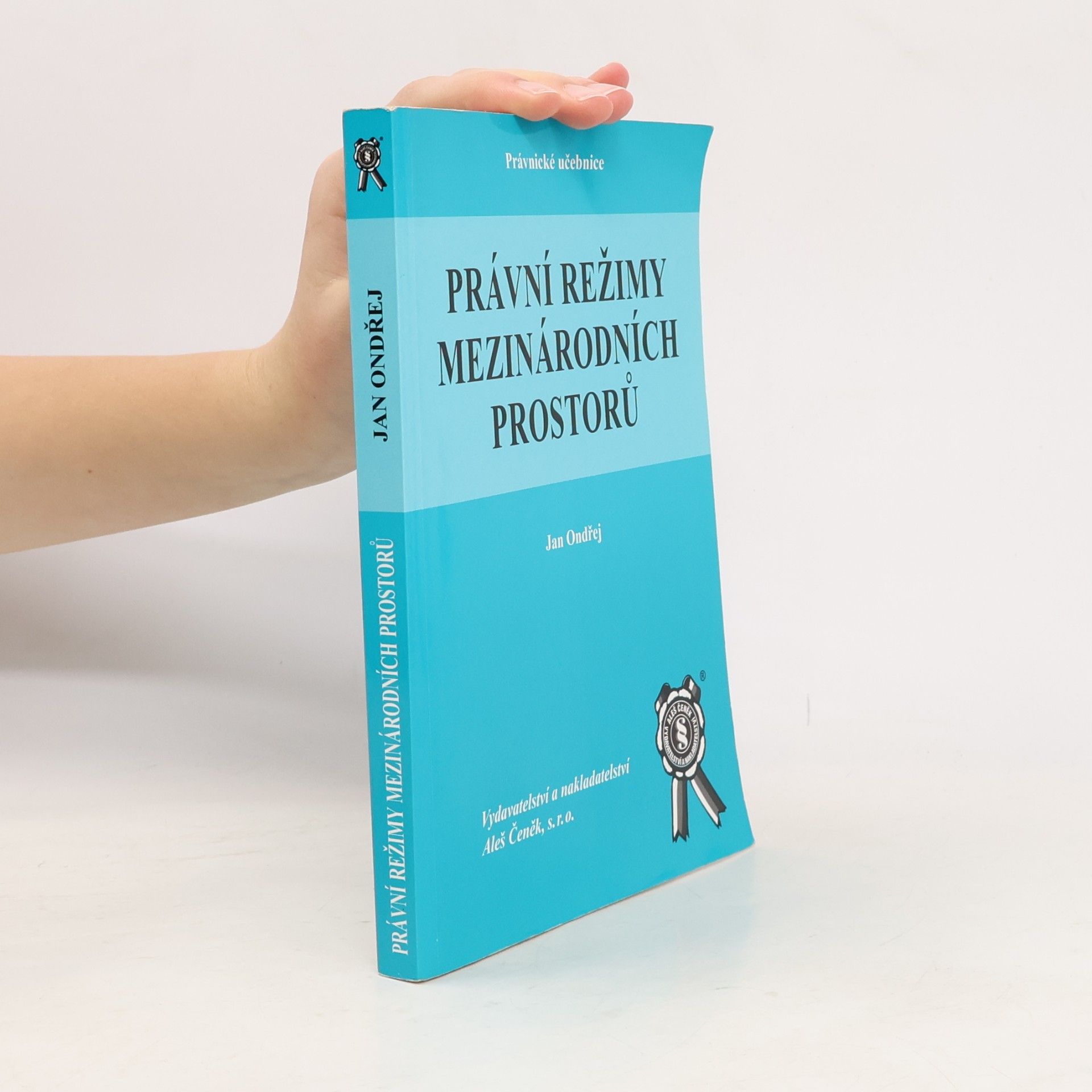 Právní režimy mezinárodních prostorů