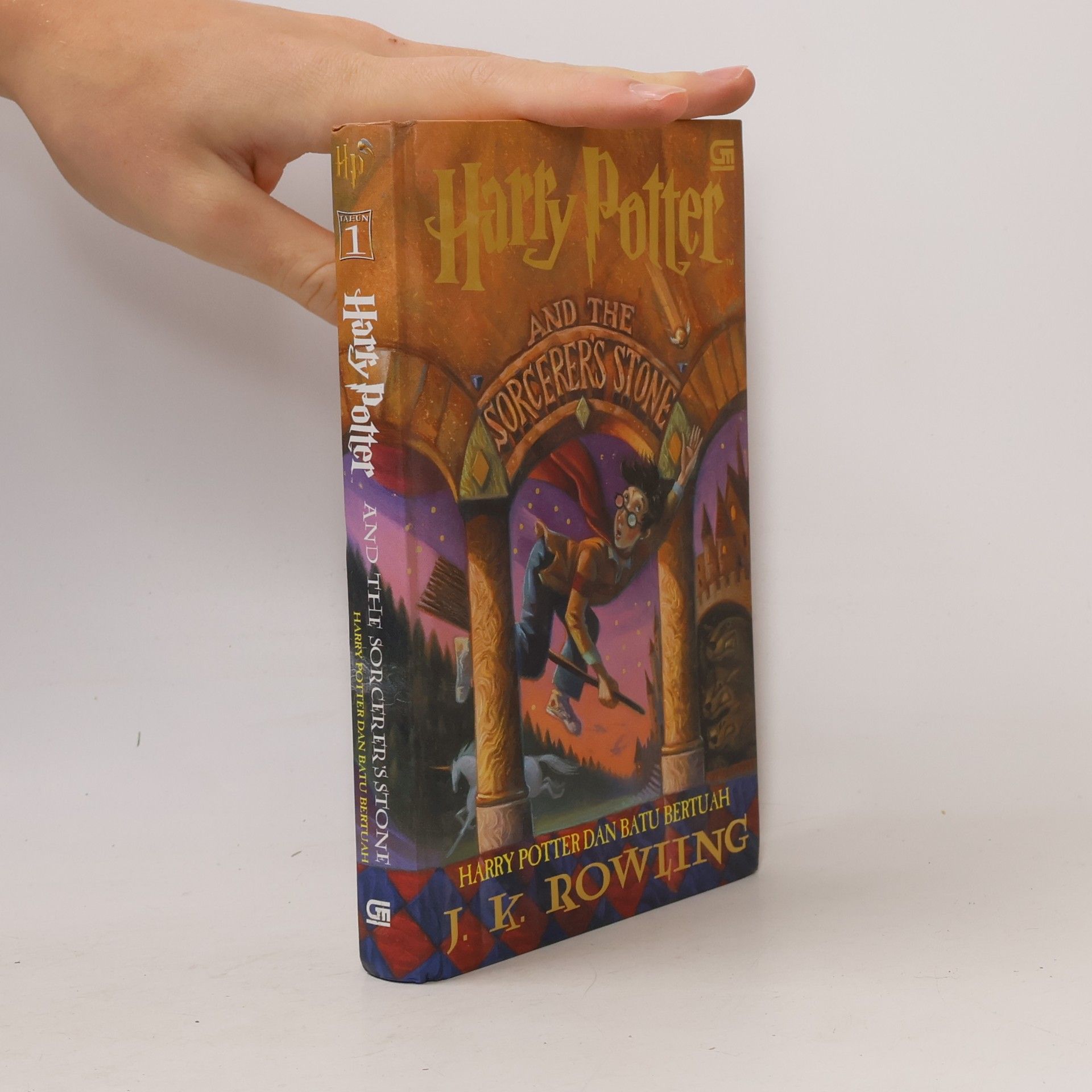 J. K. Rowling Harry Potter dan batu bertuah