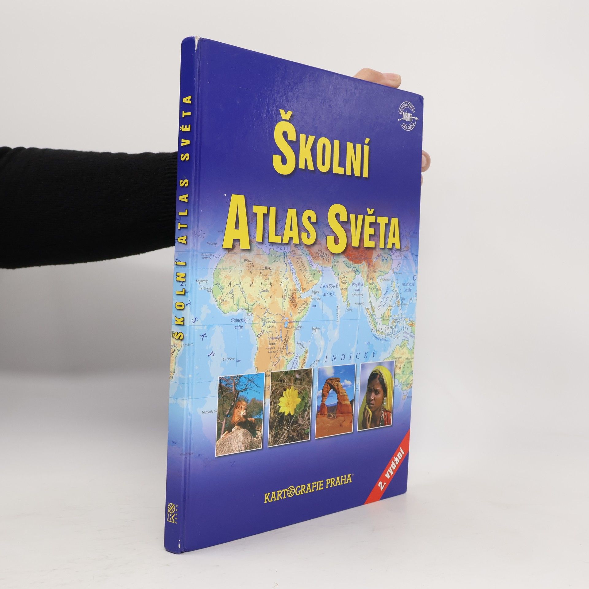 Kolektiv autorů Školní atlas světa