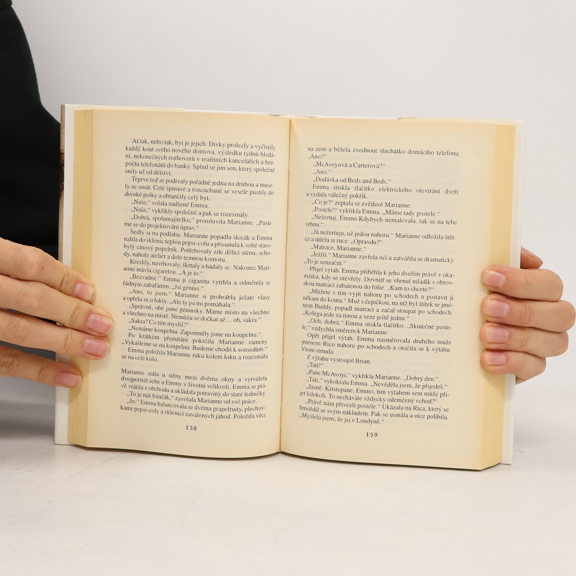 Nora Roberts Veřejná tajemství