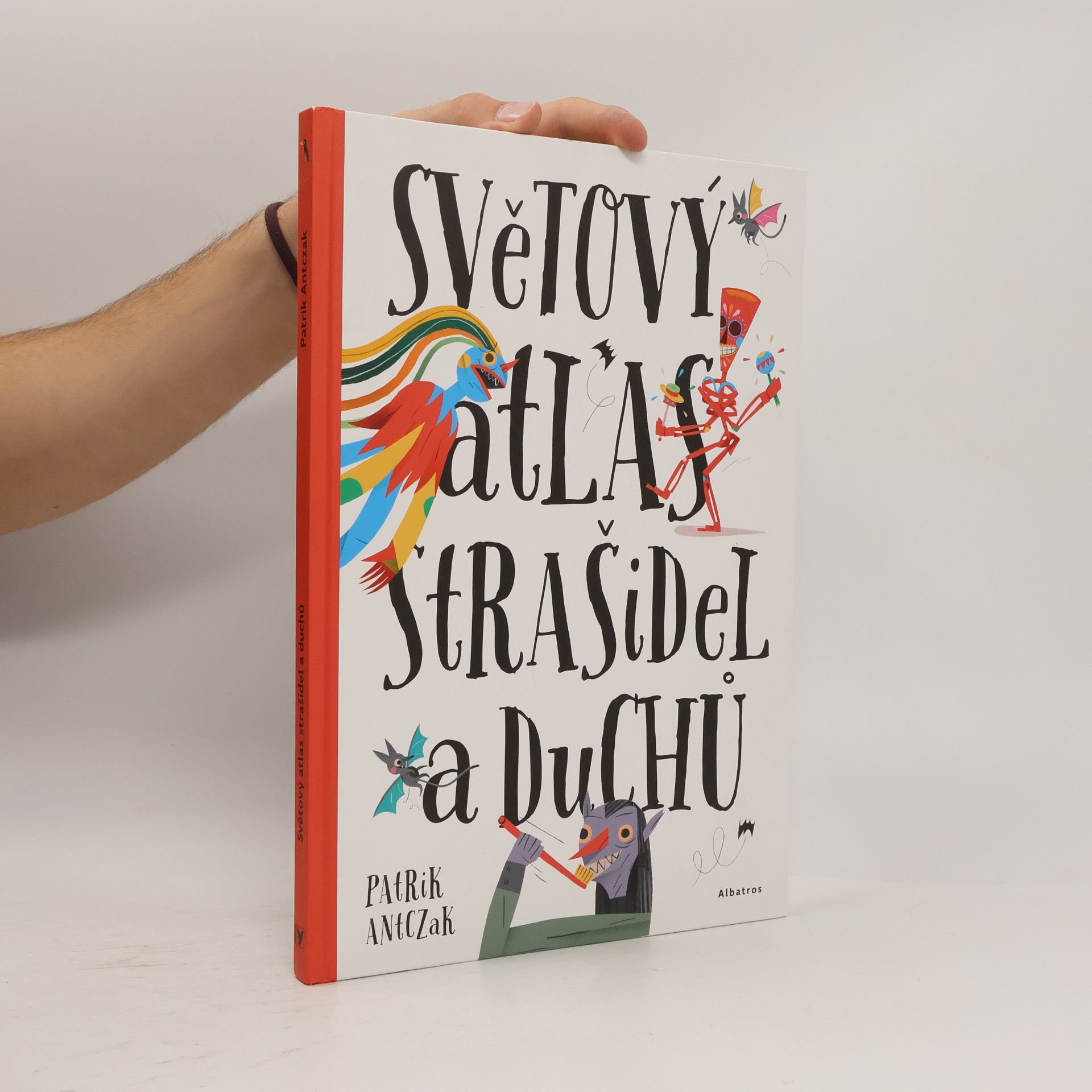 Petra Bartíková Světový atlas strašidel a duchů
