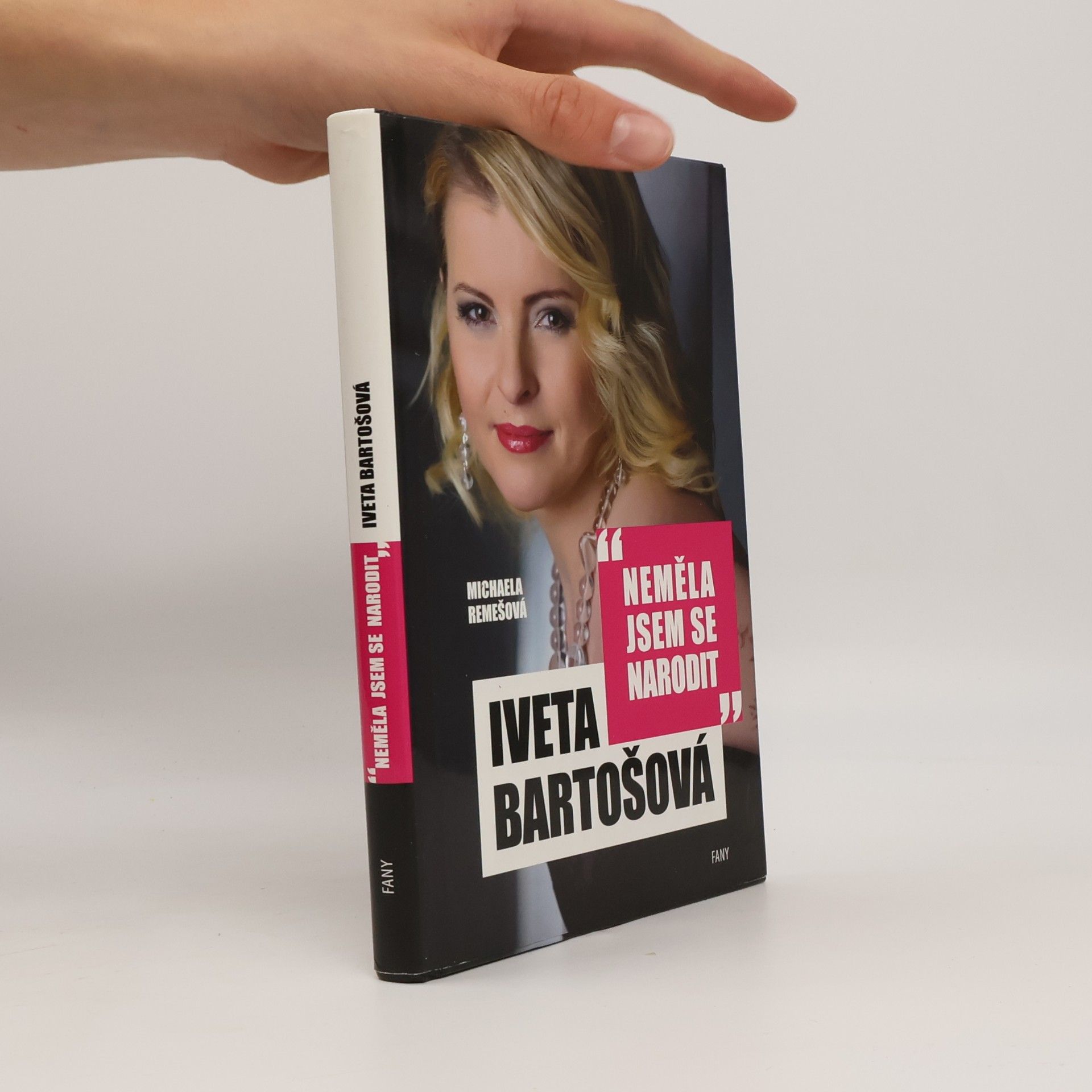 Iveta Bartošová Iveta Bartošová. Neměla jsem se narodit