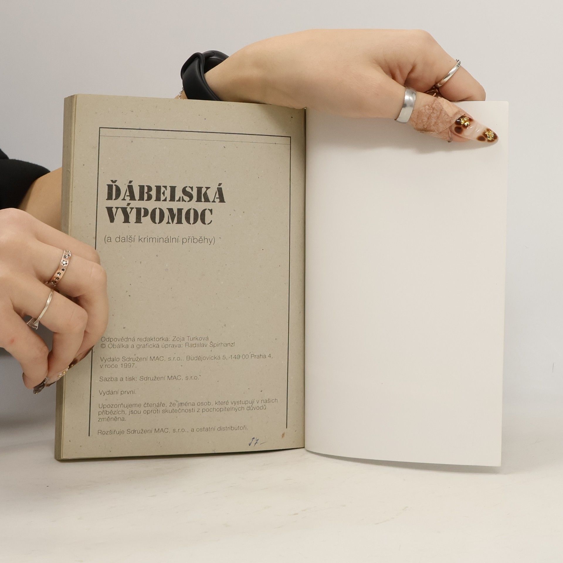 Collectif d'auteurs Ďábelská výpomoc a další kriminální příběhy