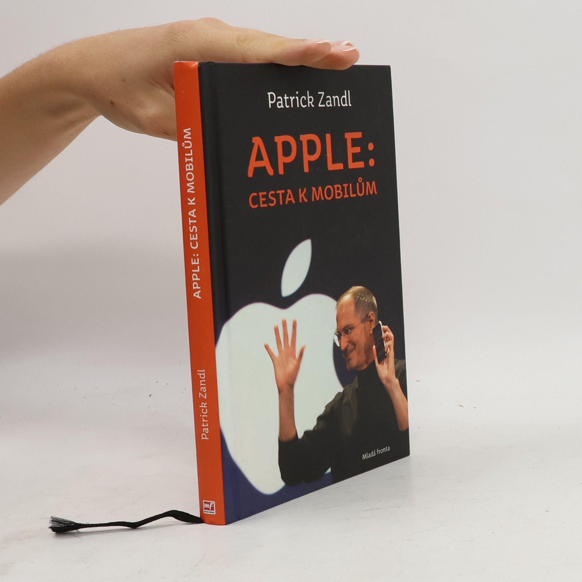 Apple. Cesta k mobilům